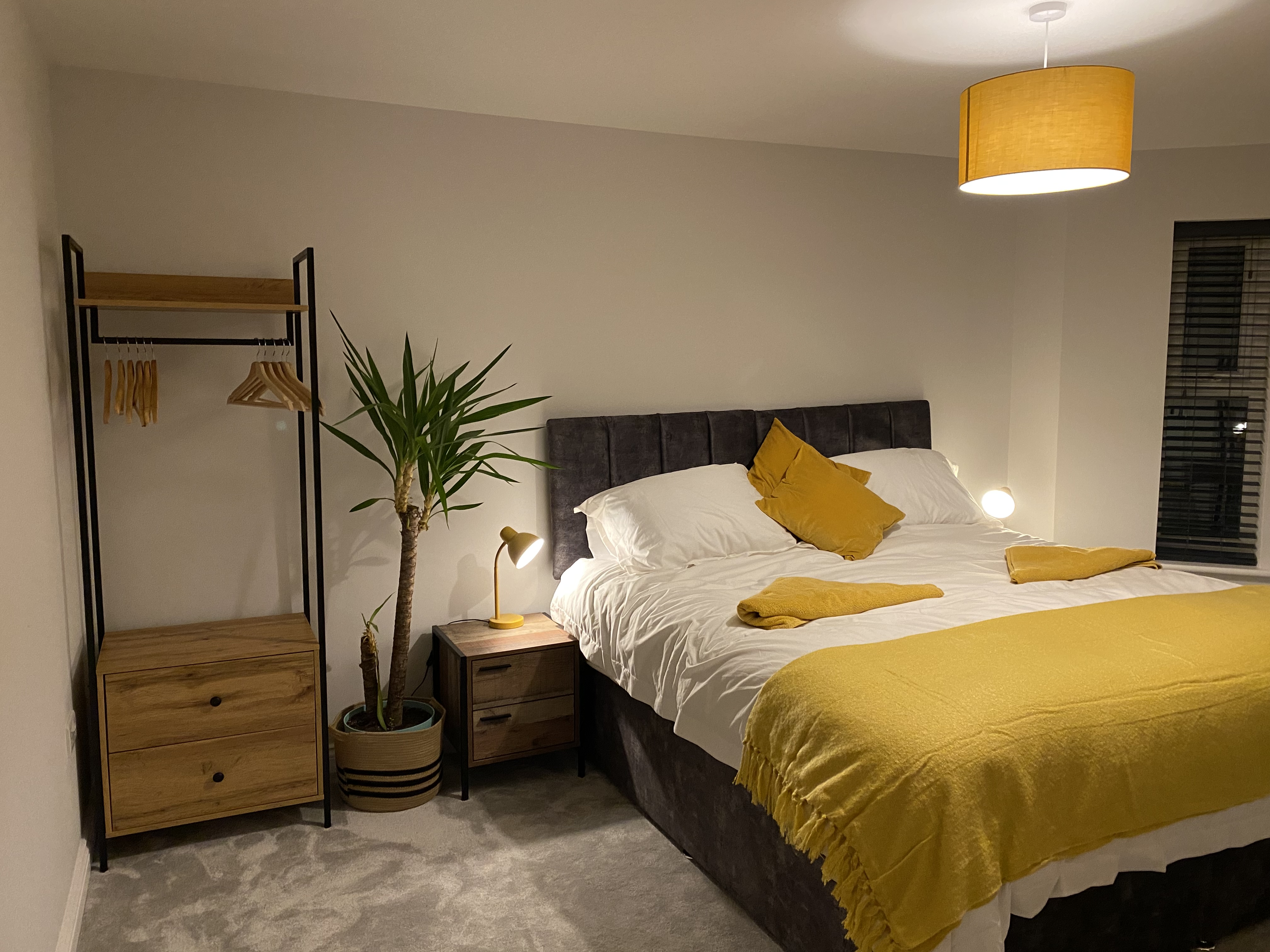 3 bed house, close to the beach.