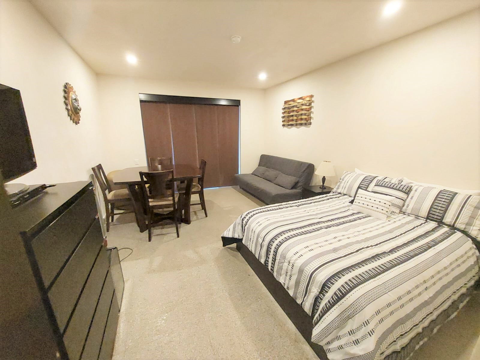 Suite with Beach & Marina Access - Silver