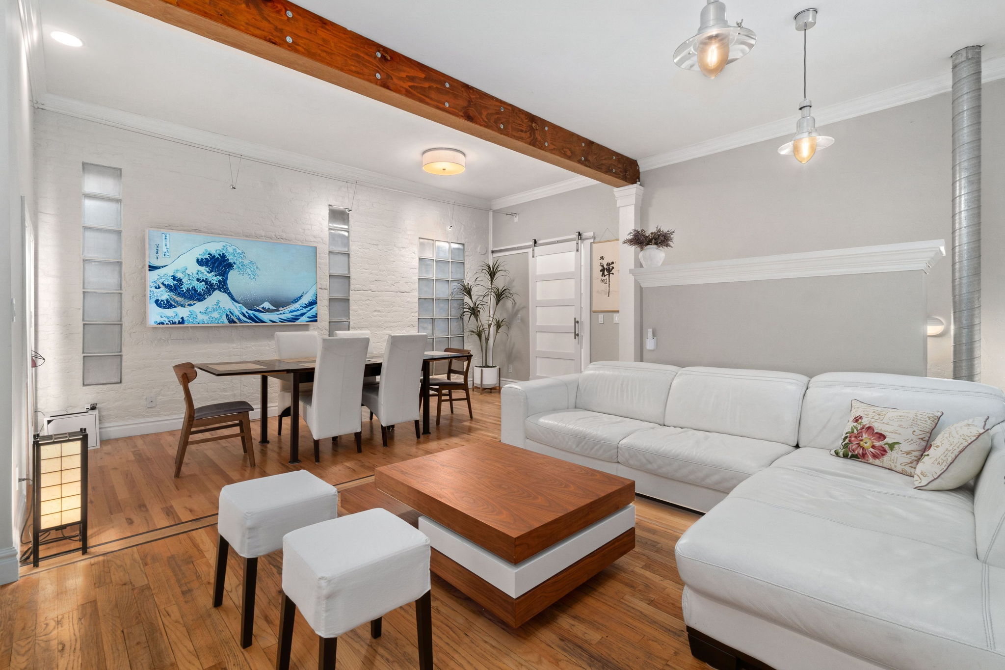 ZEN HOUSE- King Loft - Meditation Room-Theater-PS4 - Airbnb