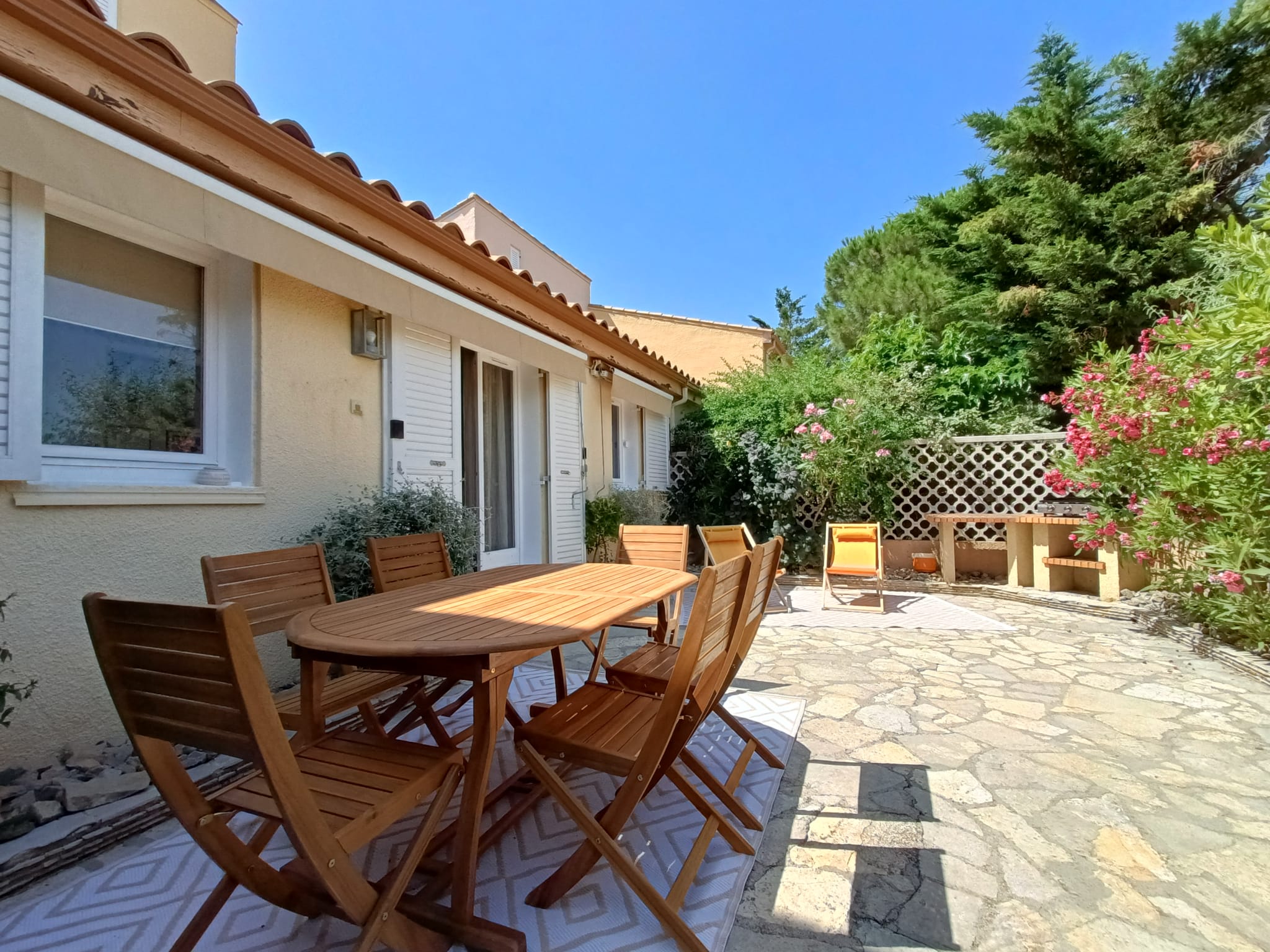 House close to the sea Gruissan.