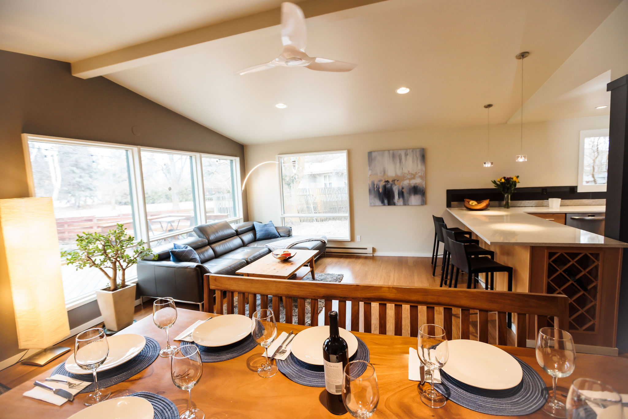 Modern 2BR with Backyard Oasis