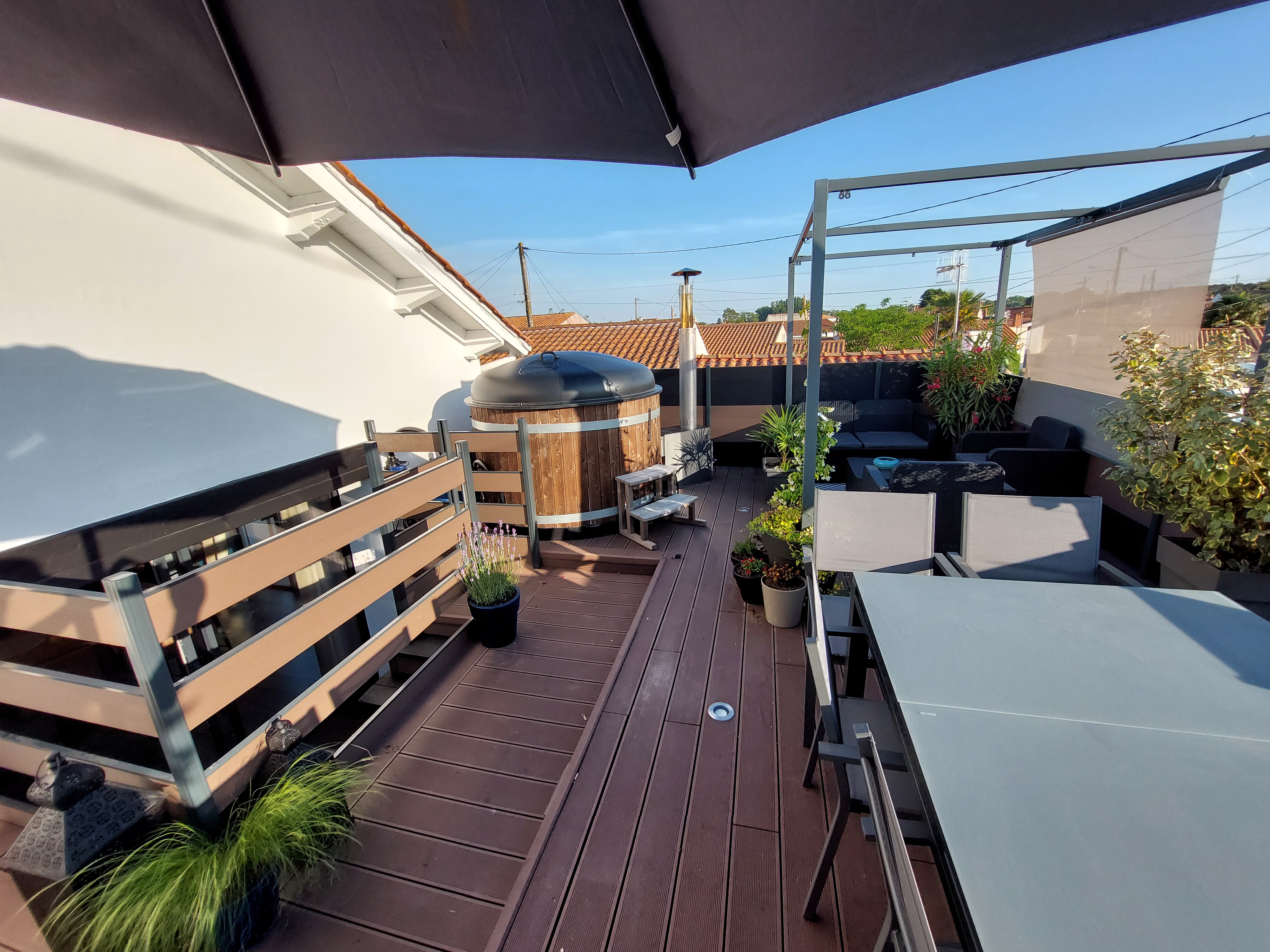 Norwegian rooftop spa house 5 min to the beach