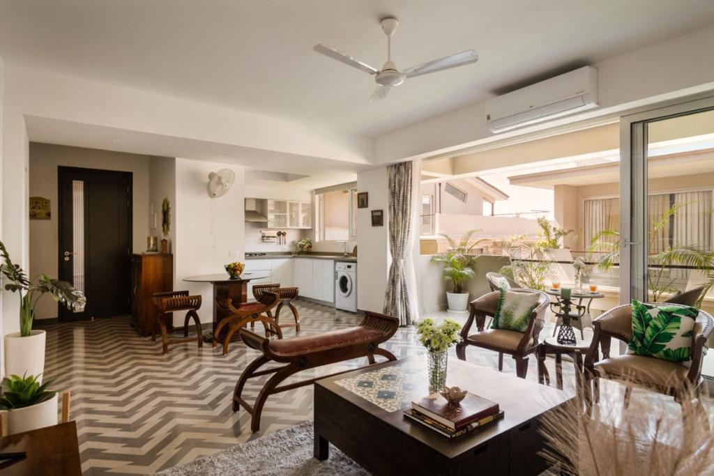 El -Reino 2 bhk Duplex Apt w/pool near Candolim