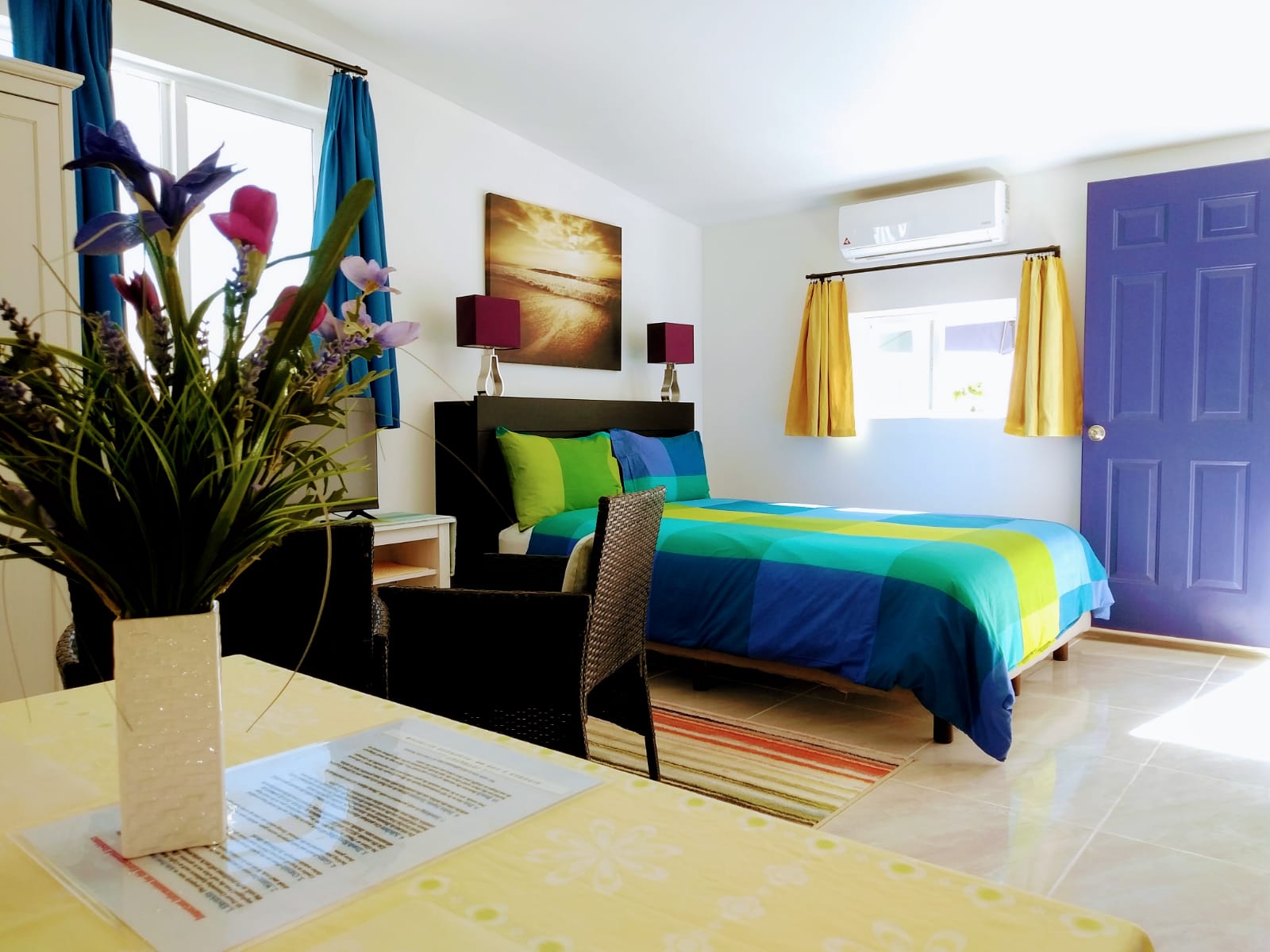 Beachfront Four, Rejuvenating Romantic Getaway!