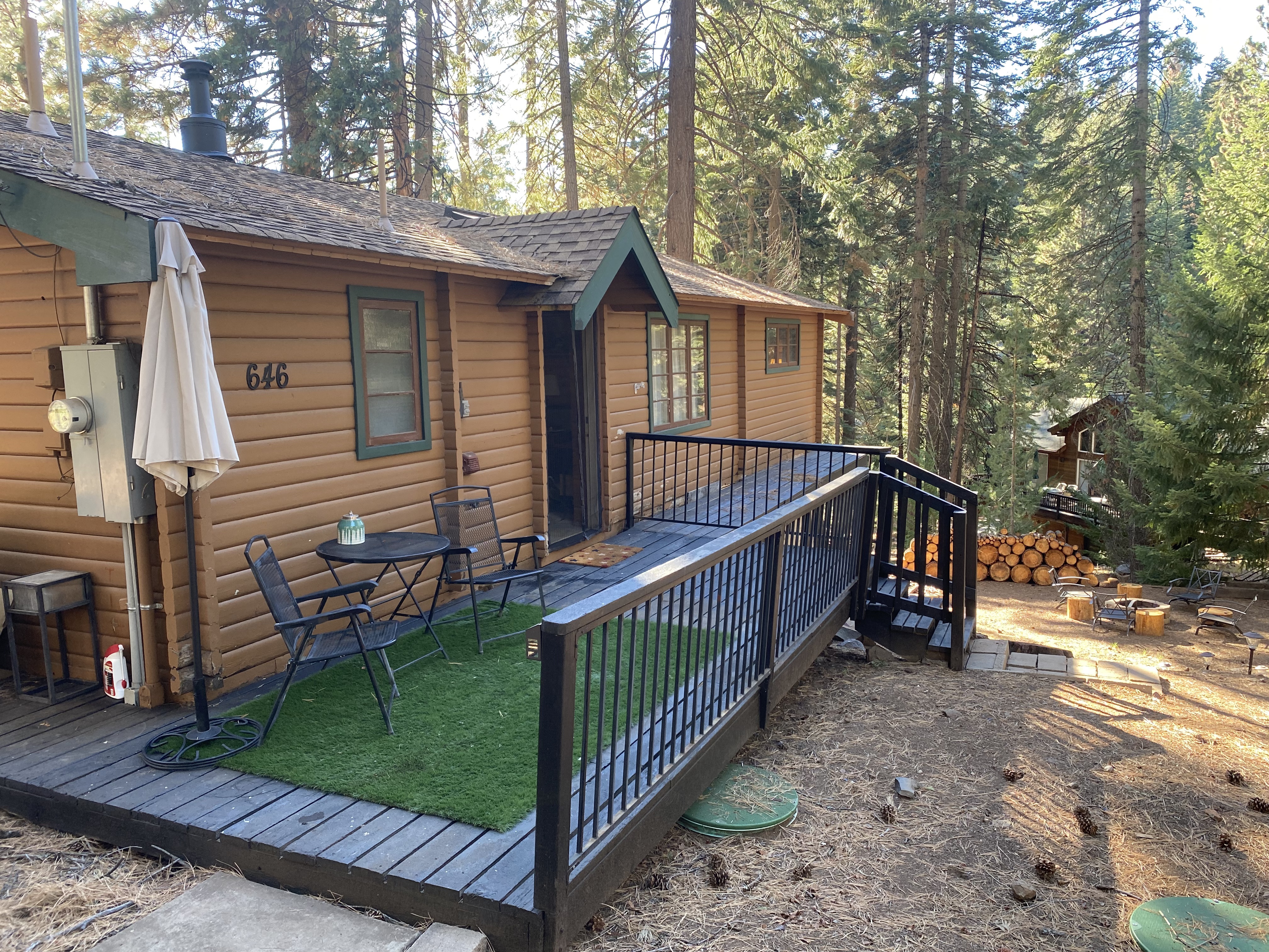 Lake Almanor Country Club Authentic Log Cabin
