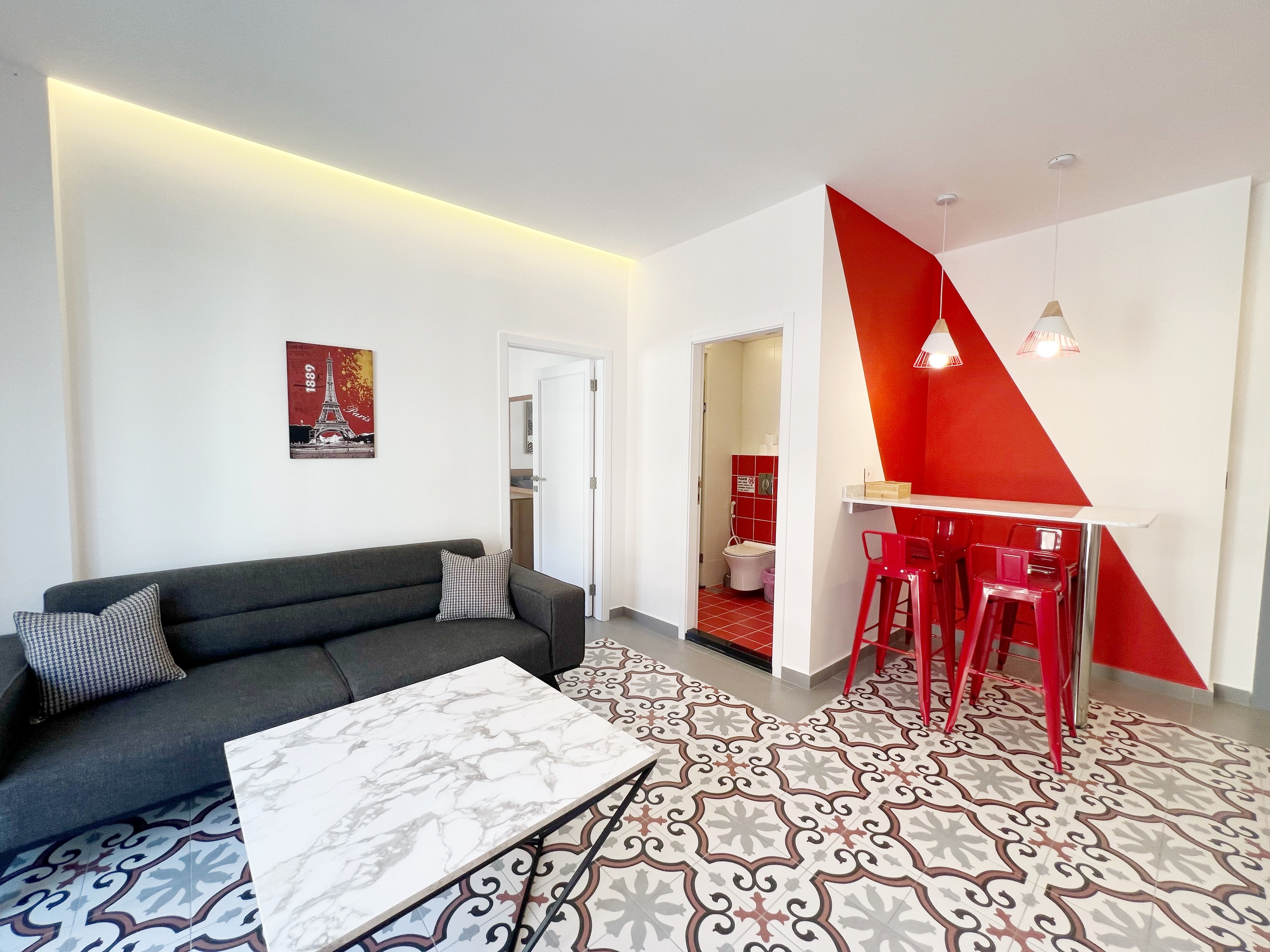 24/24 Elec with Elevator - 3rdRed 1BR Apartment