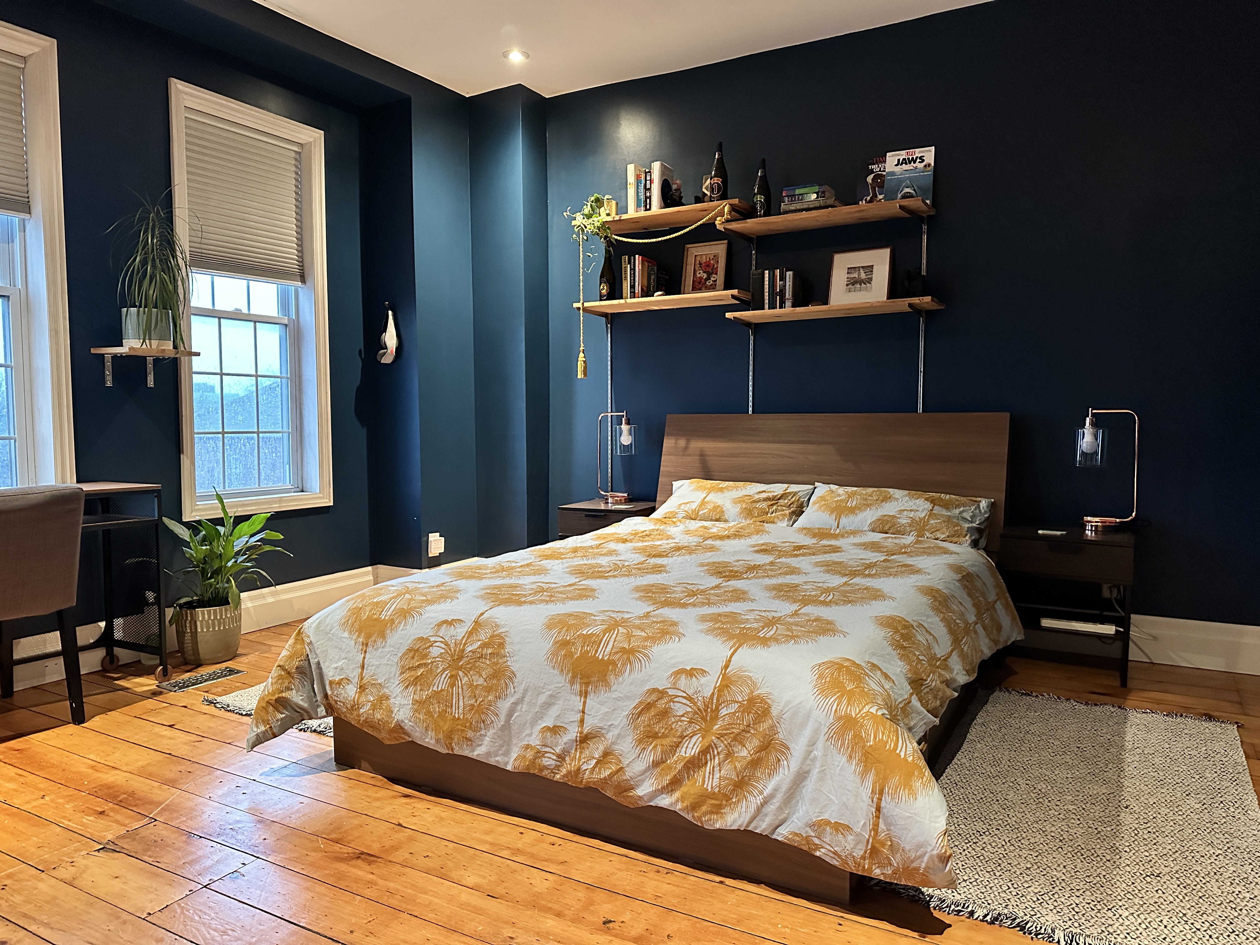 Spacious bedroom in Victorian home!