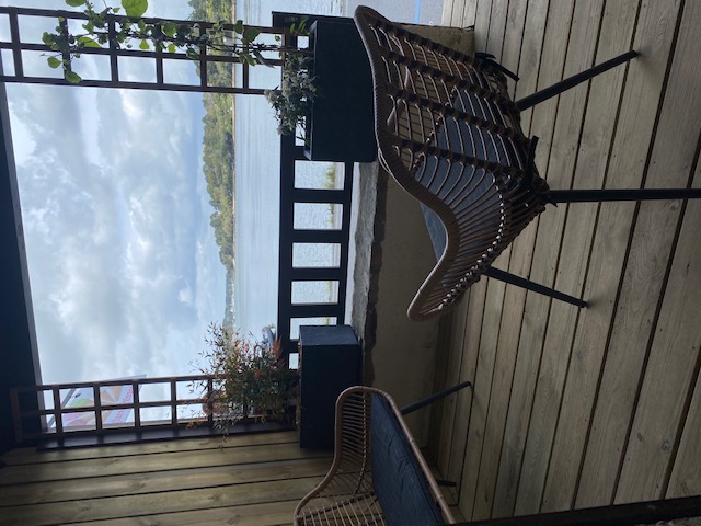 sea view studio.