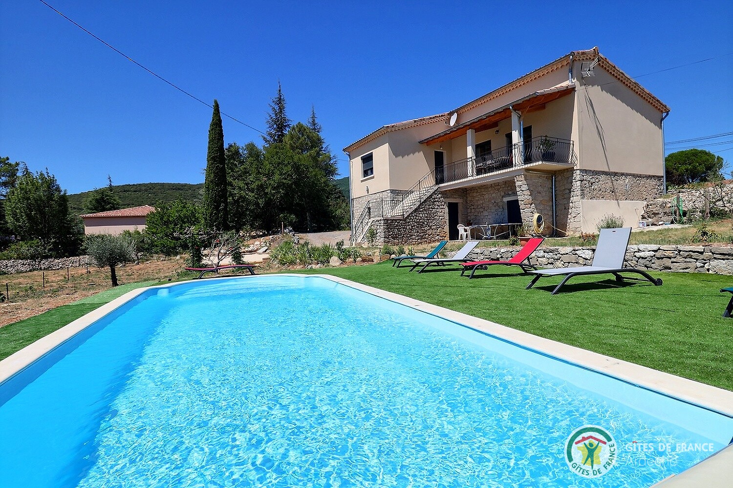 Charming villa with private swimming pool in Les Vans