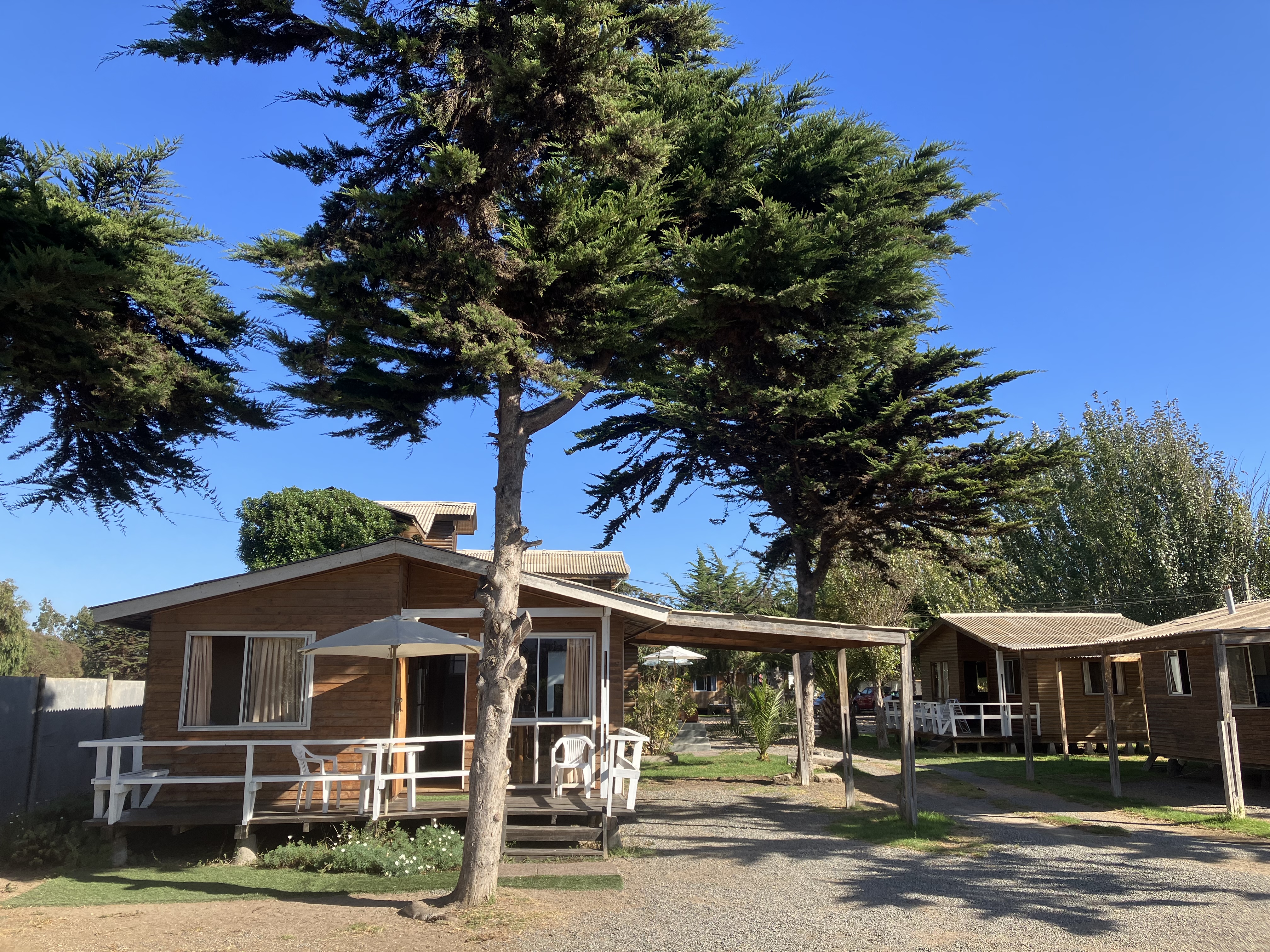 Arrendo cabin steps from the ocean