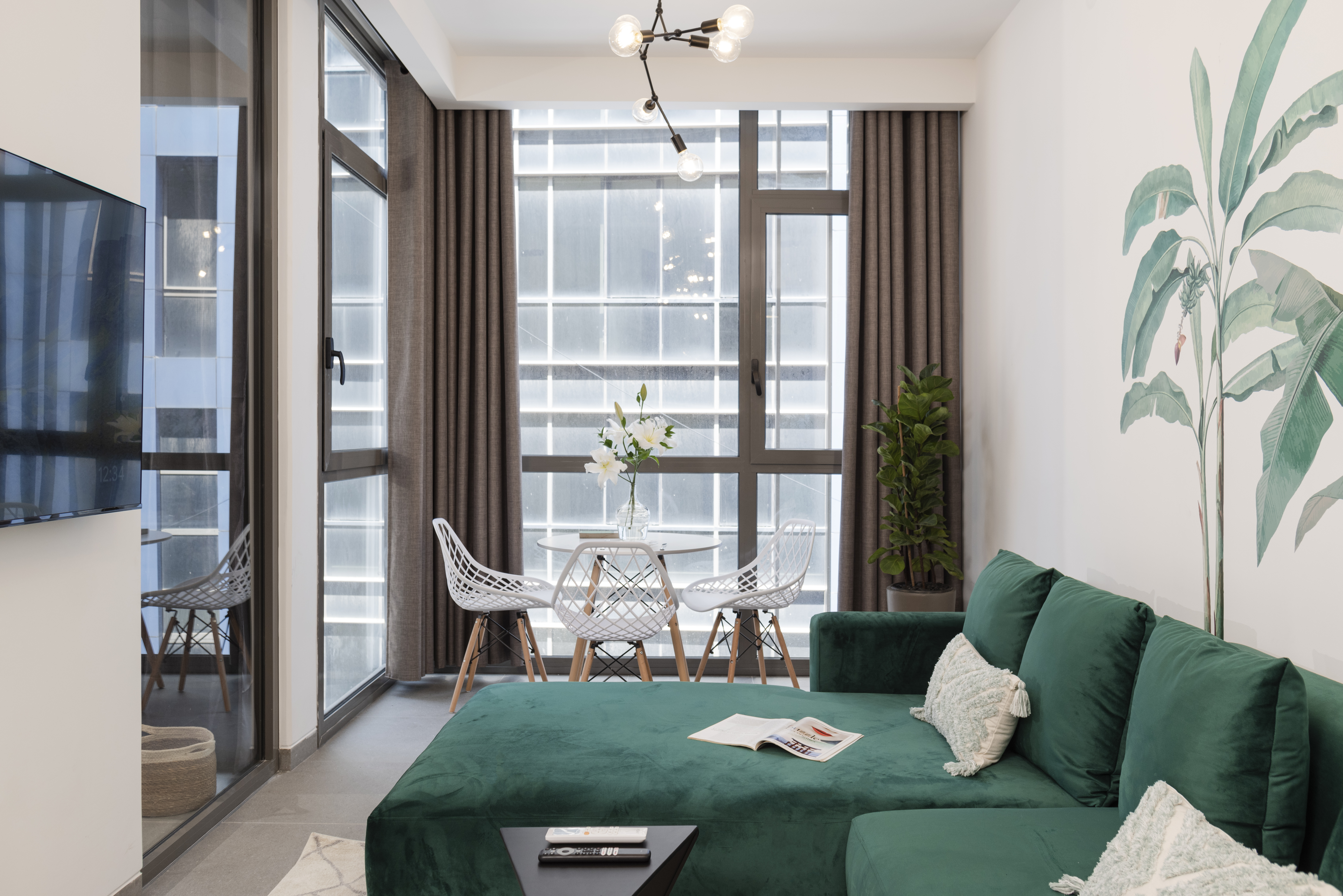 Monot Convivium Lights & Colors Condo - Power 24/7
