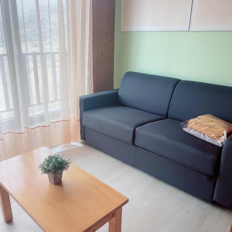 Front 357 Studio