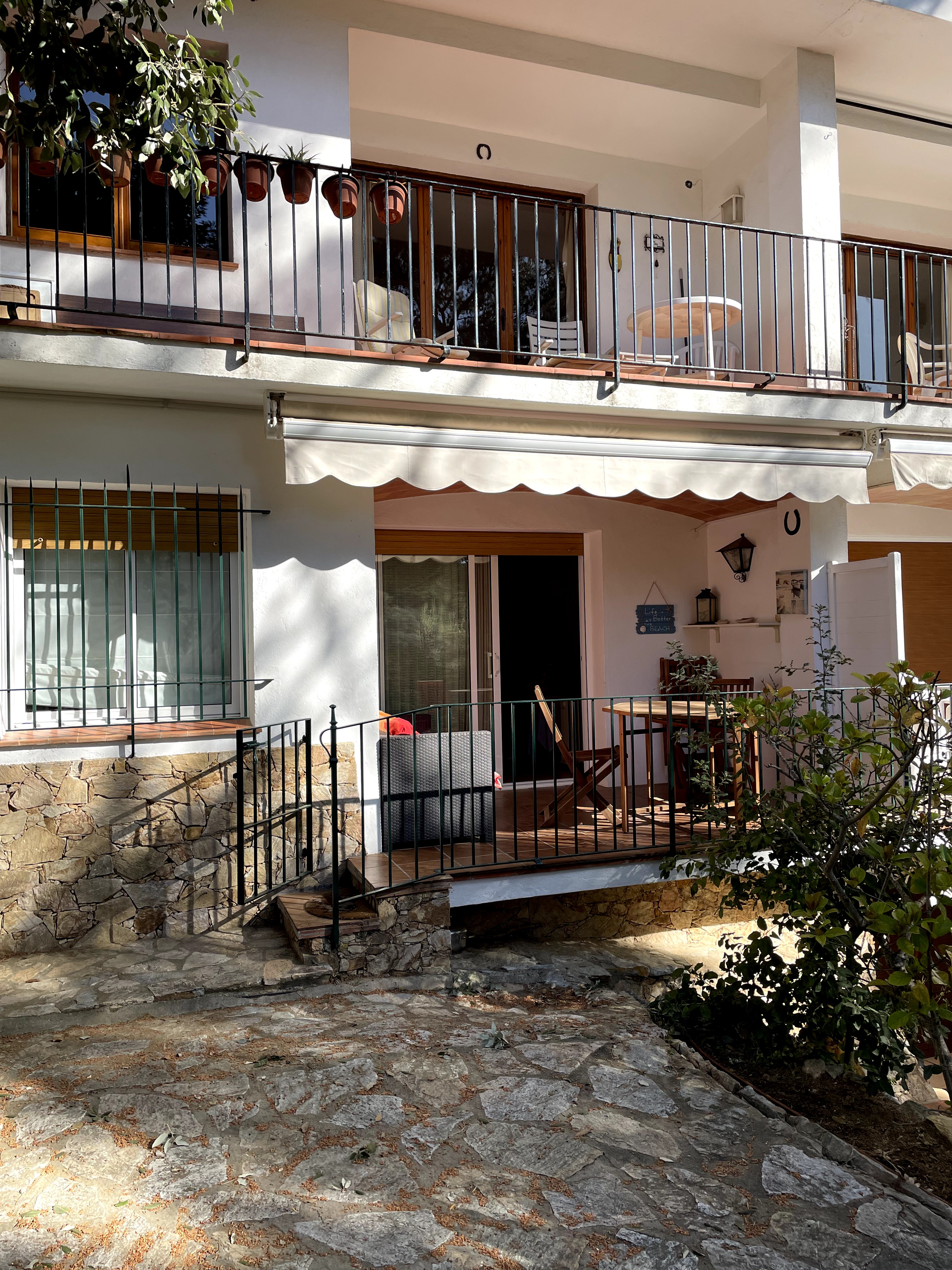 Ground floor with terrace, Tamariu