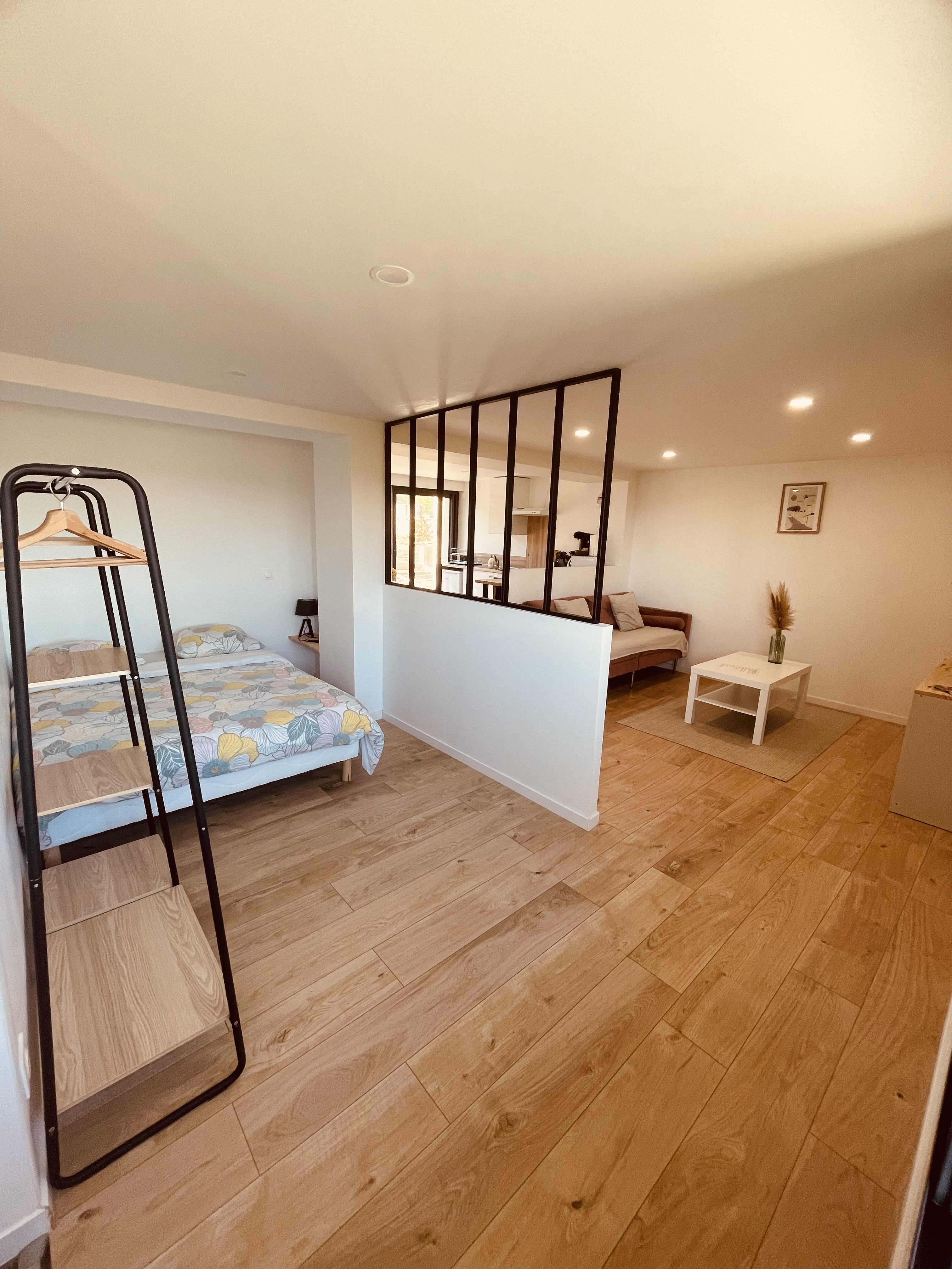 Renovated apartment center Auch