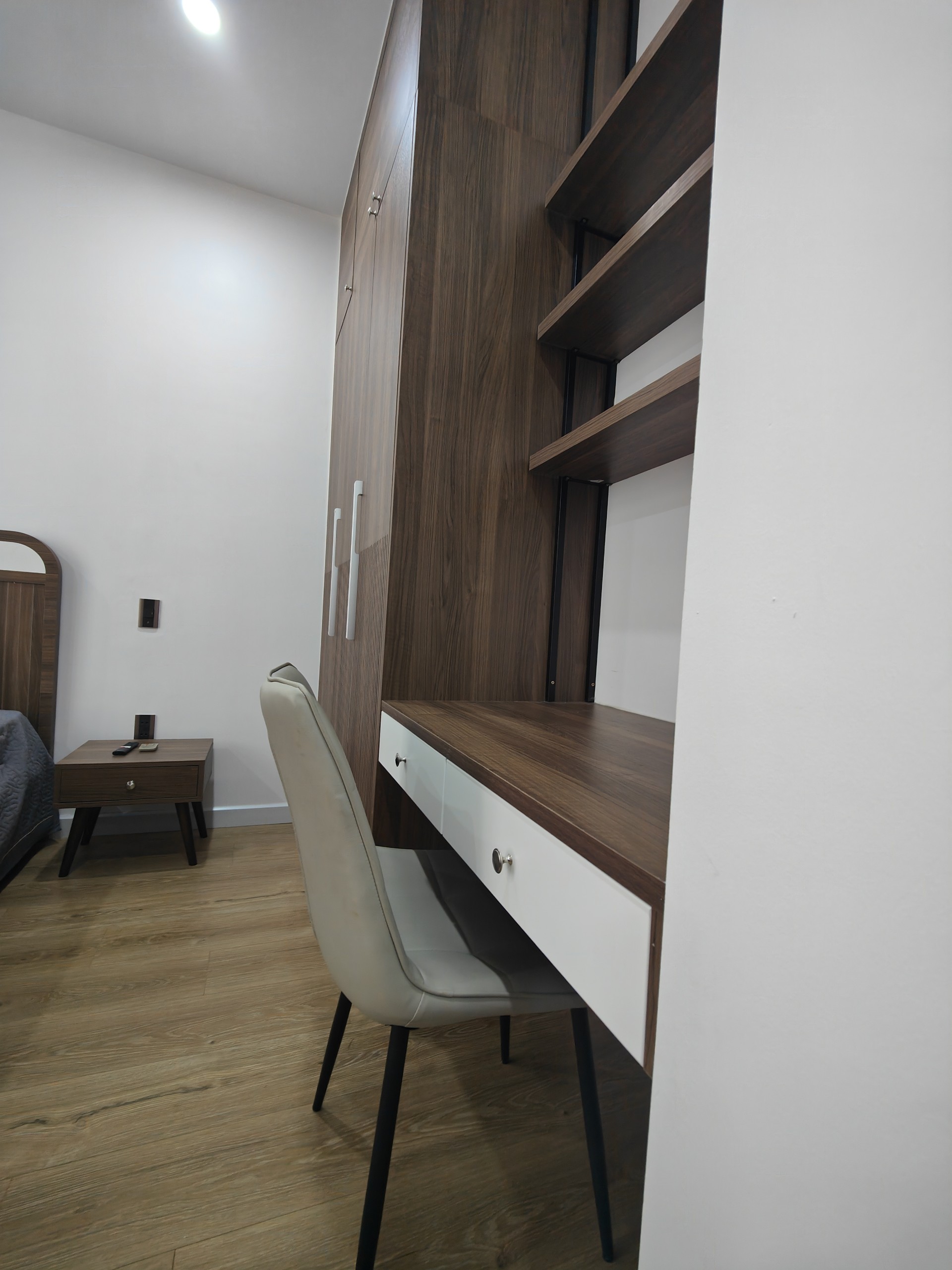 1 Bedroom Condo