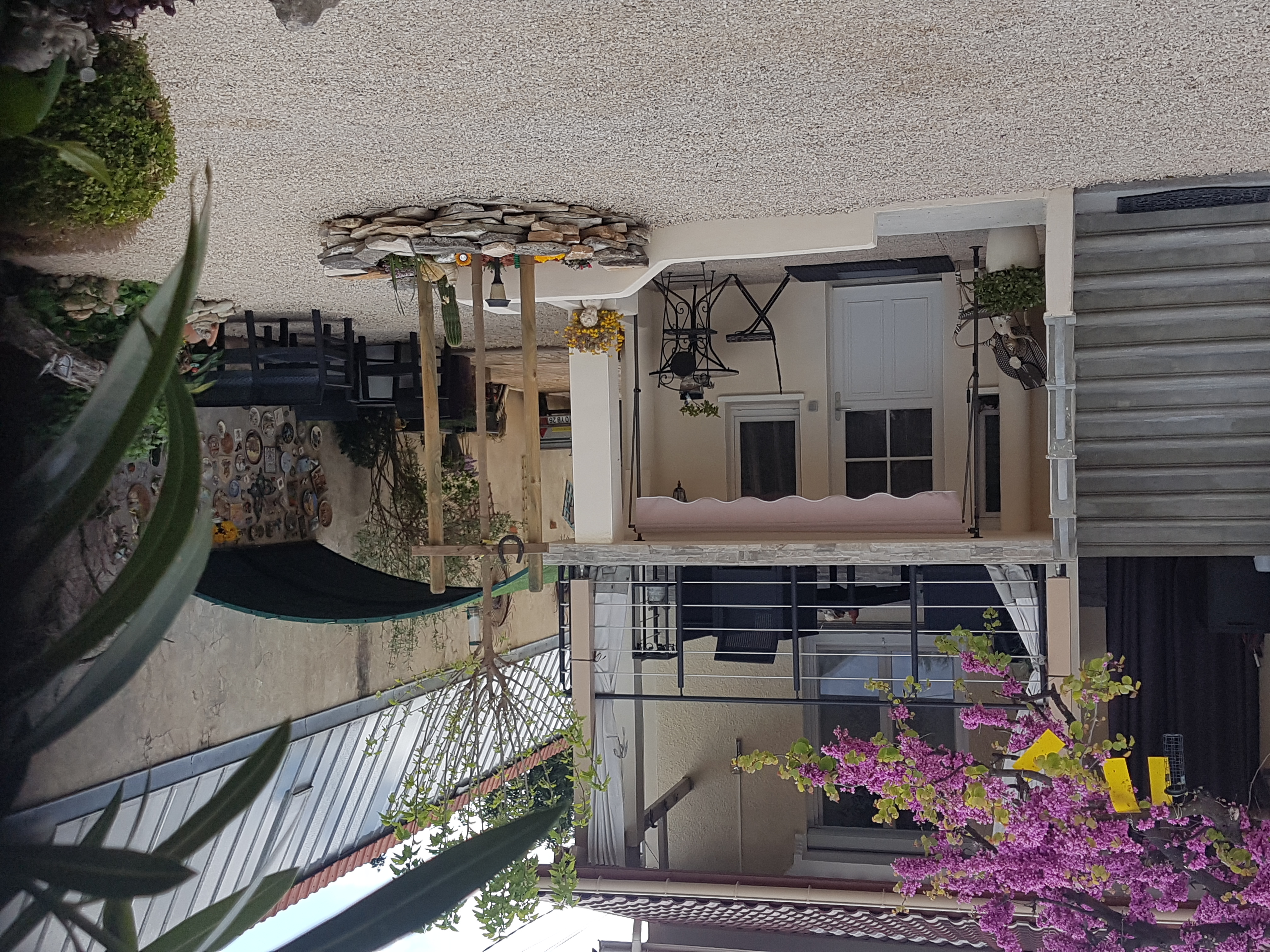 Beautiful 2* garden level, Drome Provençale