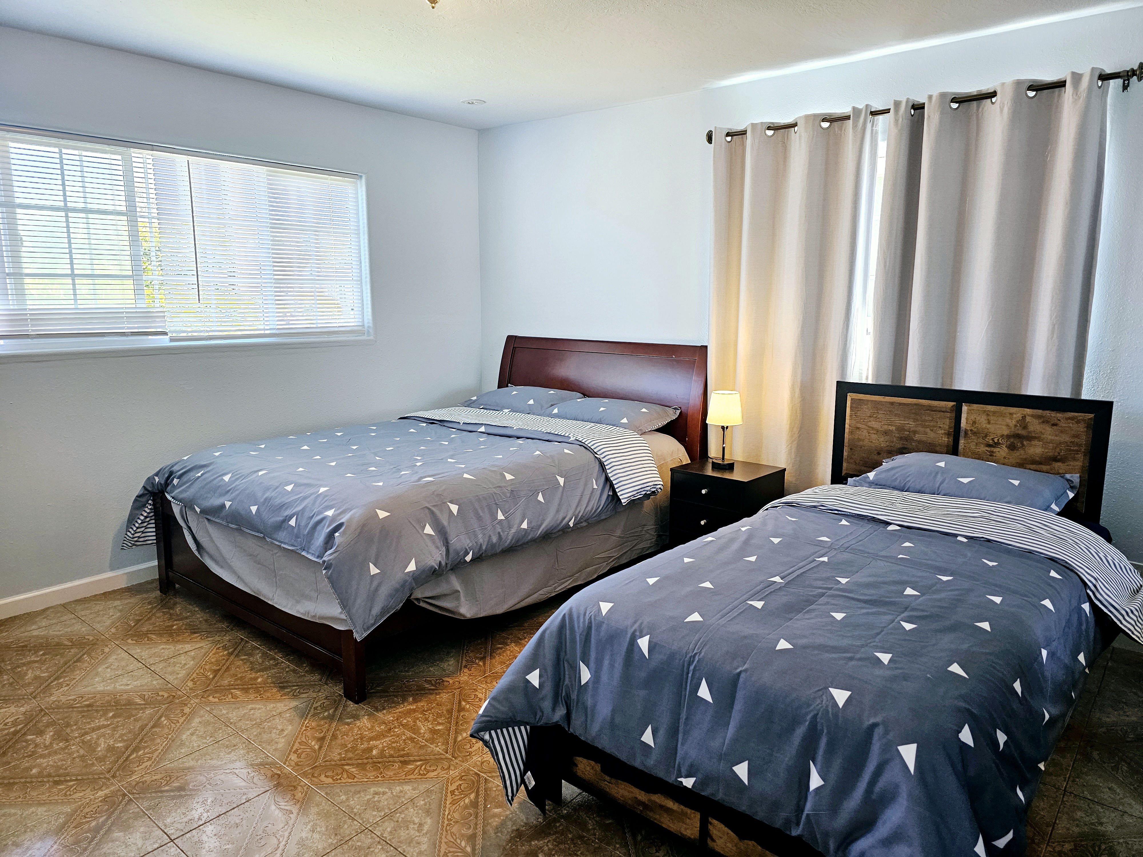 16-Cozy & Central House w/EV Charge Sleep 8