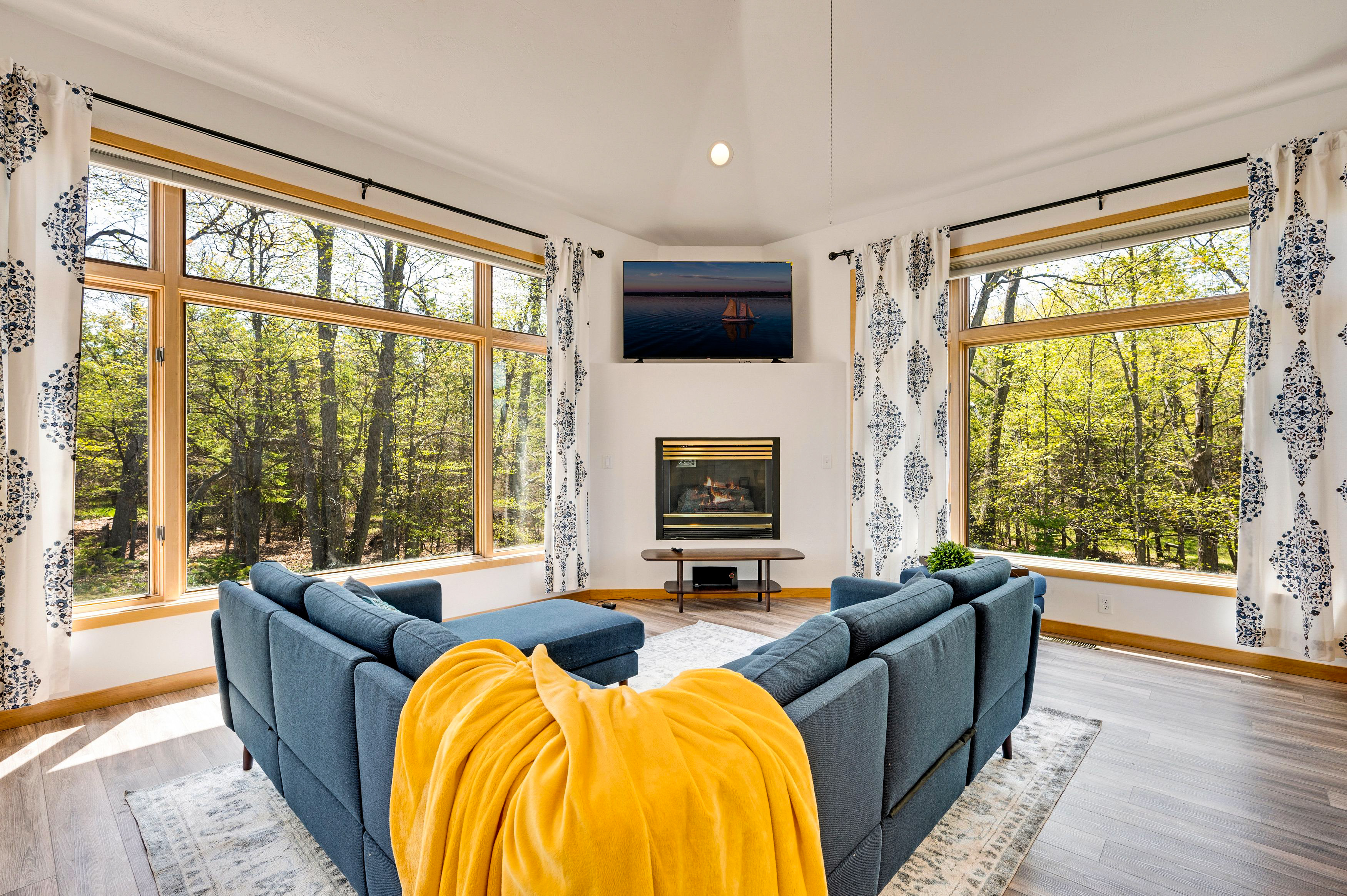 Cozy 4BR/3BA Home - 3min to Sister Bay Downtown!