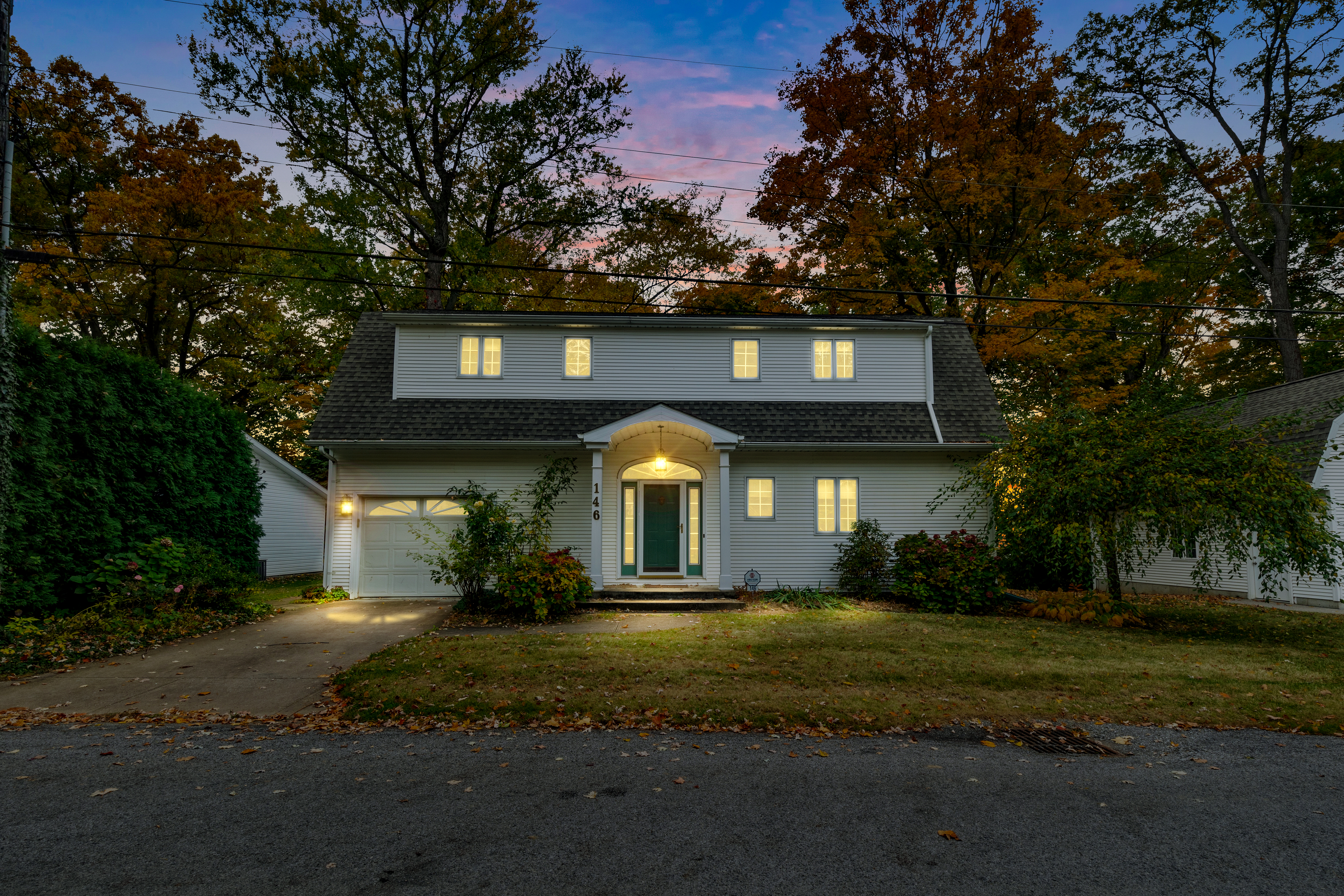 洋書 Country Escapes Properties Archive - Country Escapes Realty