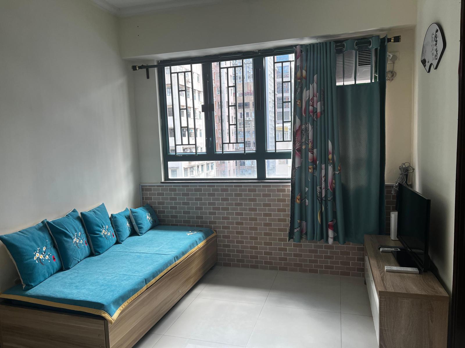 Prime Mong Kok 3 rooms for 8 ppl