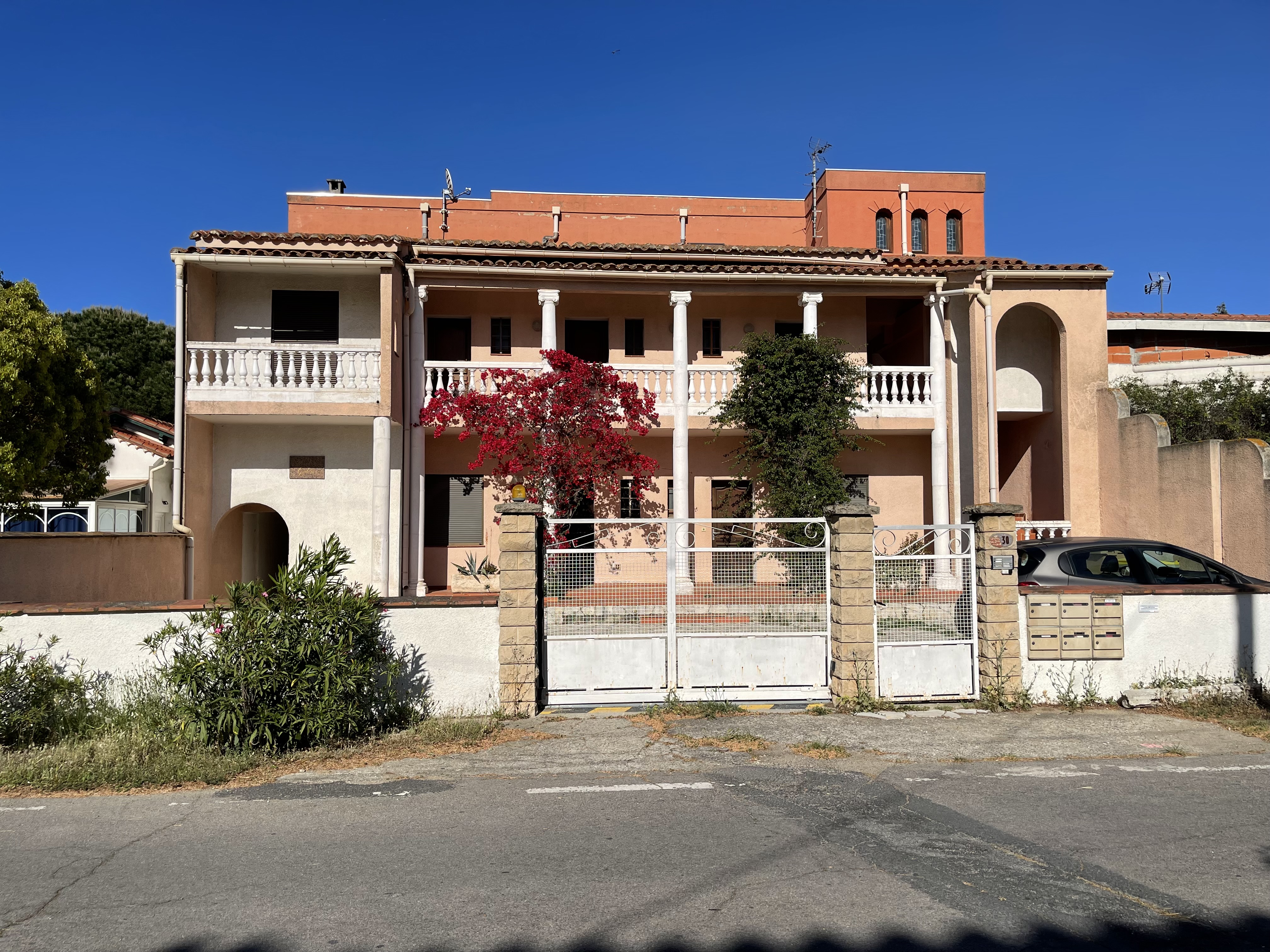 Studio 26m2 250m from the beach