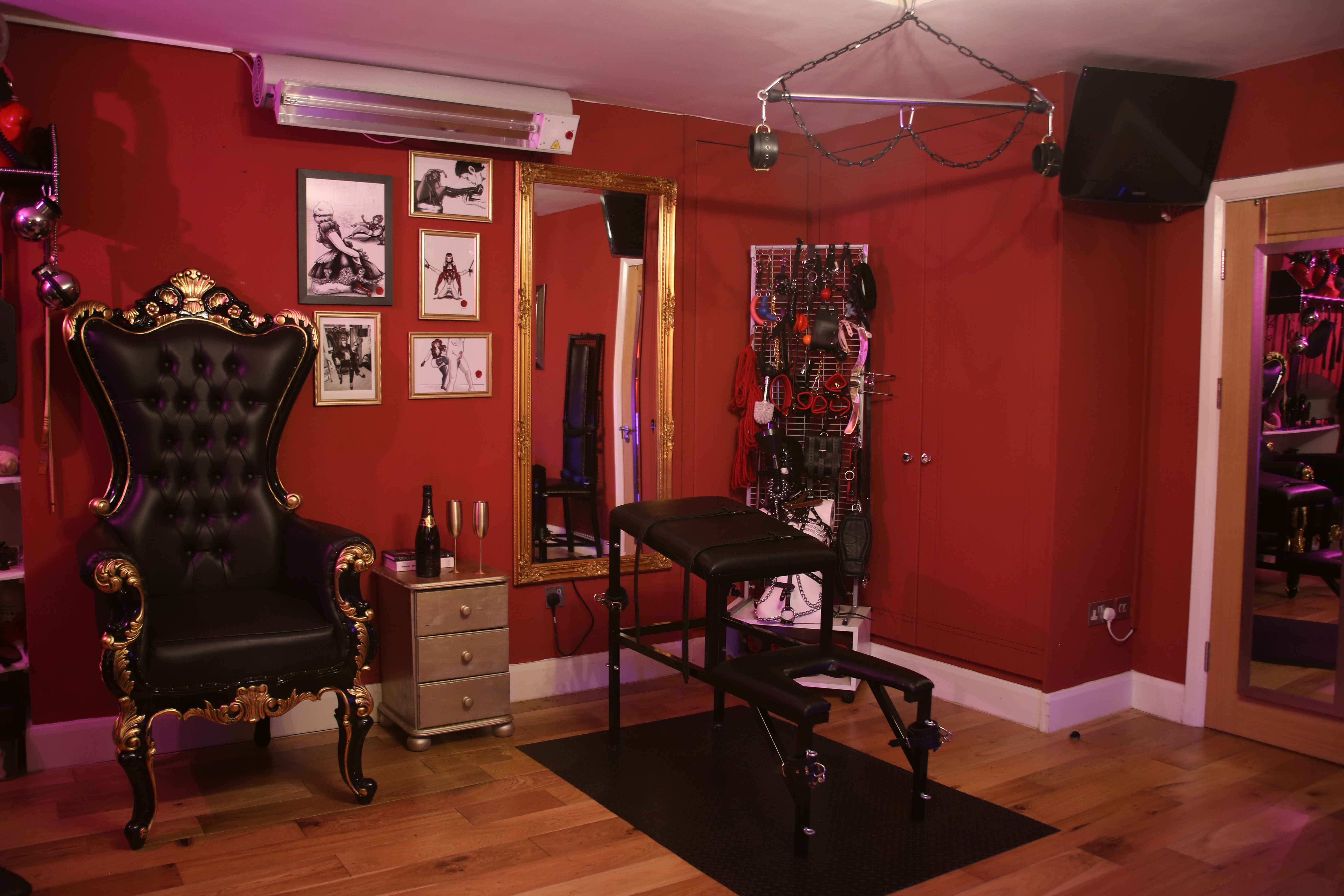 Bayswater Dungeon Suite - Apartments for Rent in Greater London, England,  United Kingdom - Airbnb