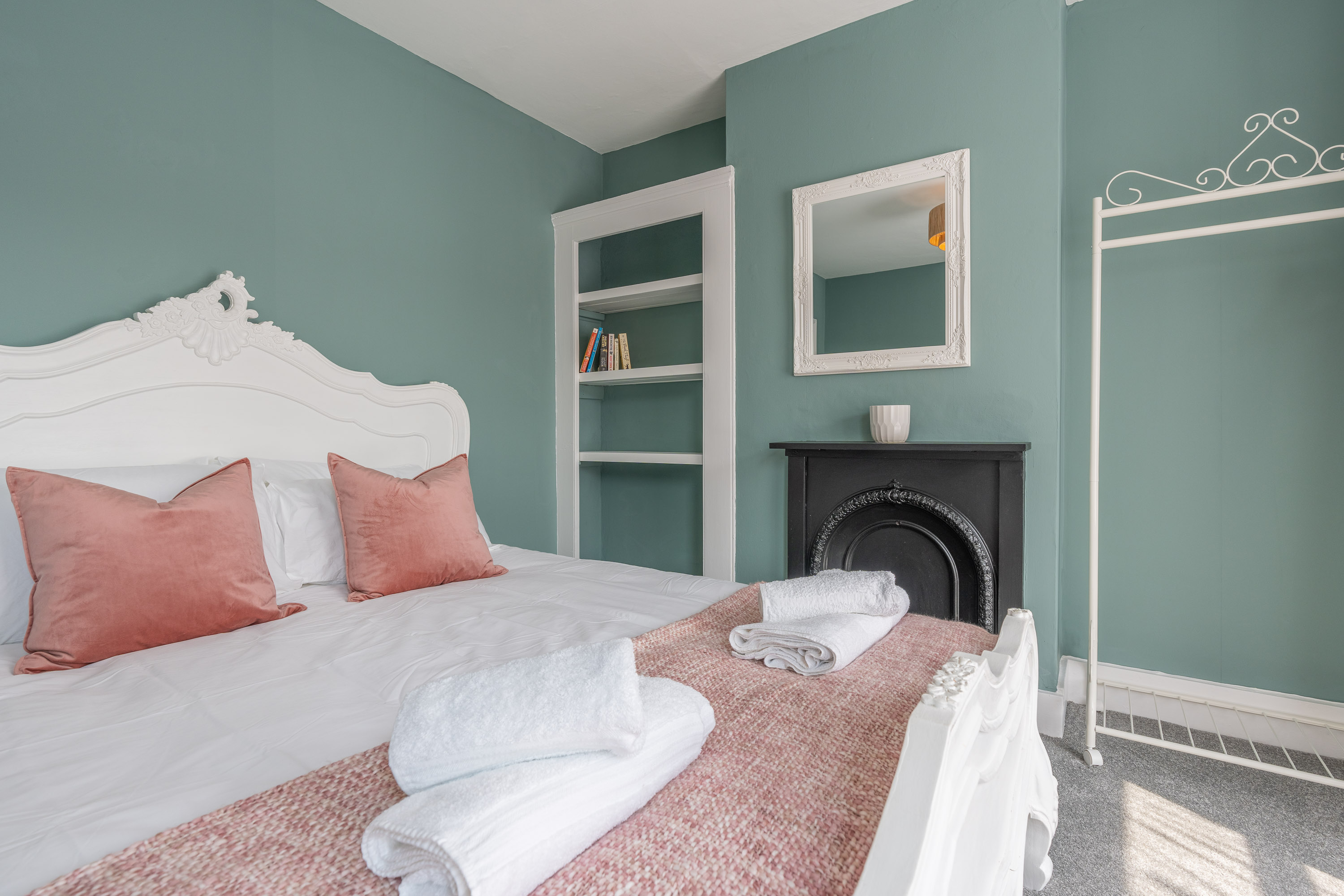 Margate Cosy Cottage | short walk to beach & town