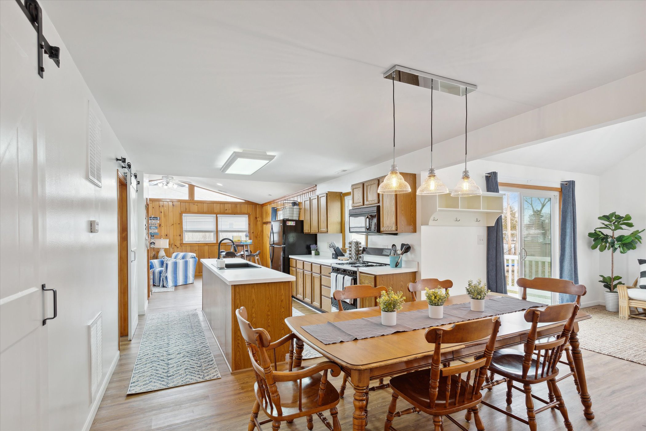 Bungalow in Delavan Lake