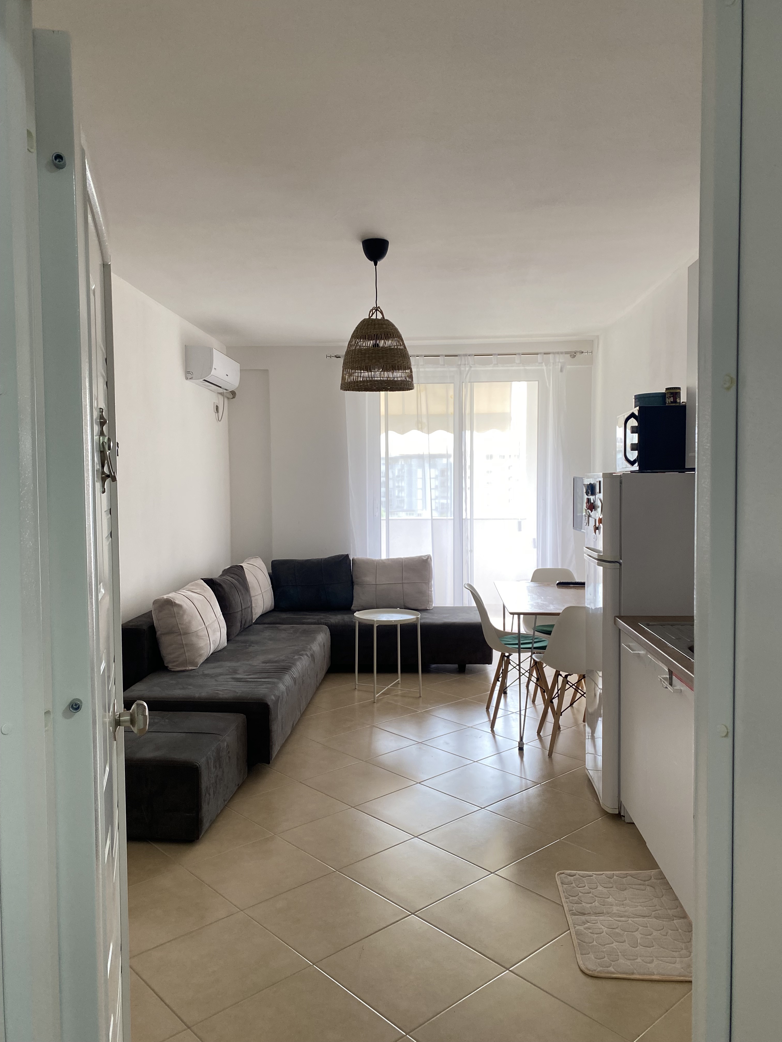 The Flip-Flop Apartment