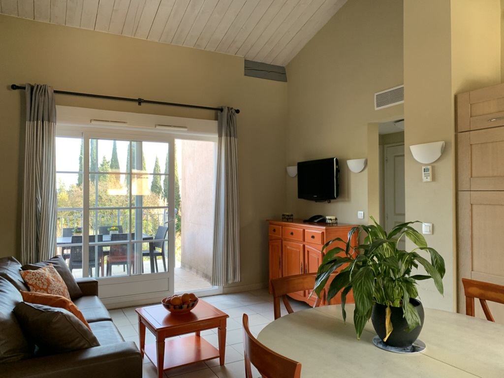 Beautiful 2 Bed Flat in Callian, Var