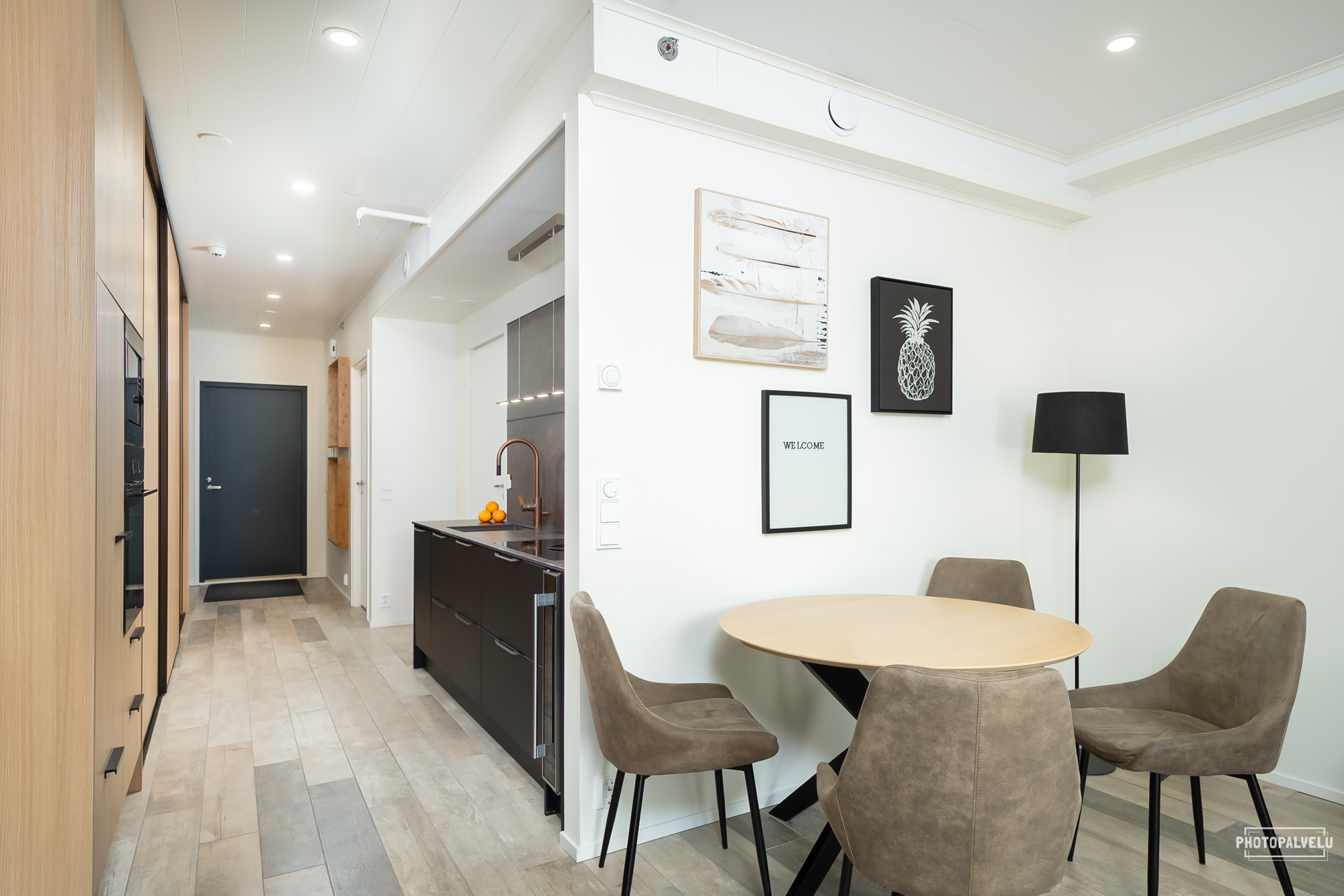 Stylish and cozy one-bedroom apartment with a sauna