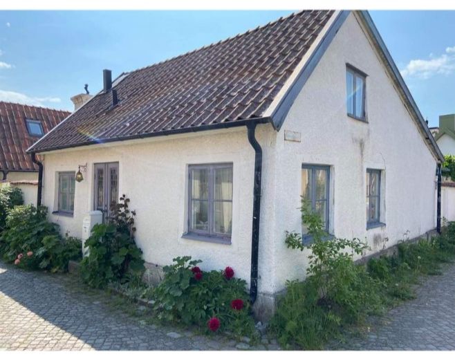 Coziest cottage in Visby City!
