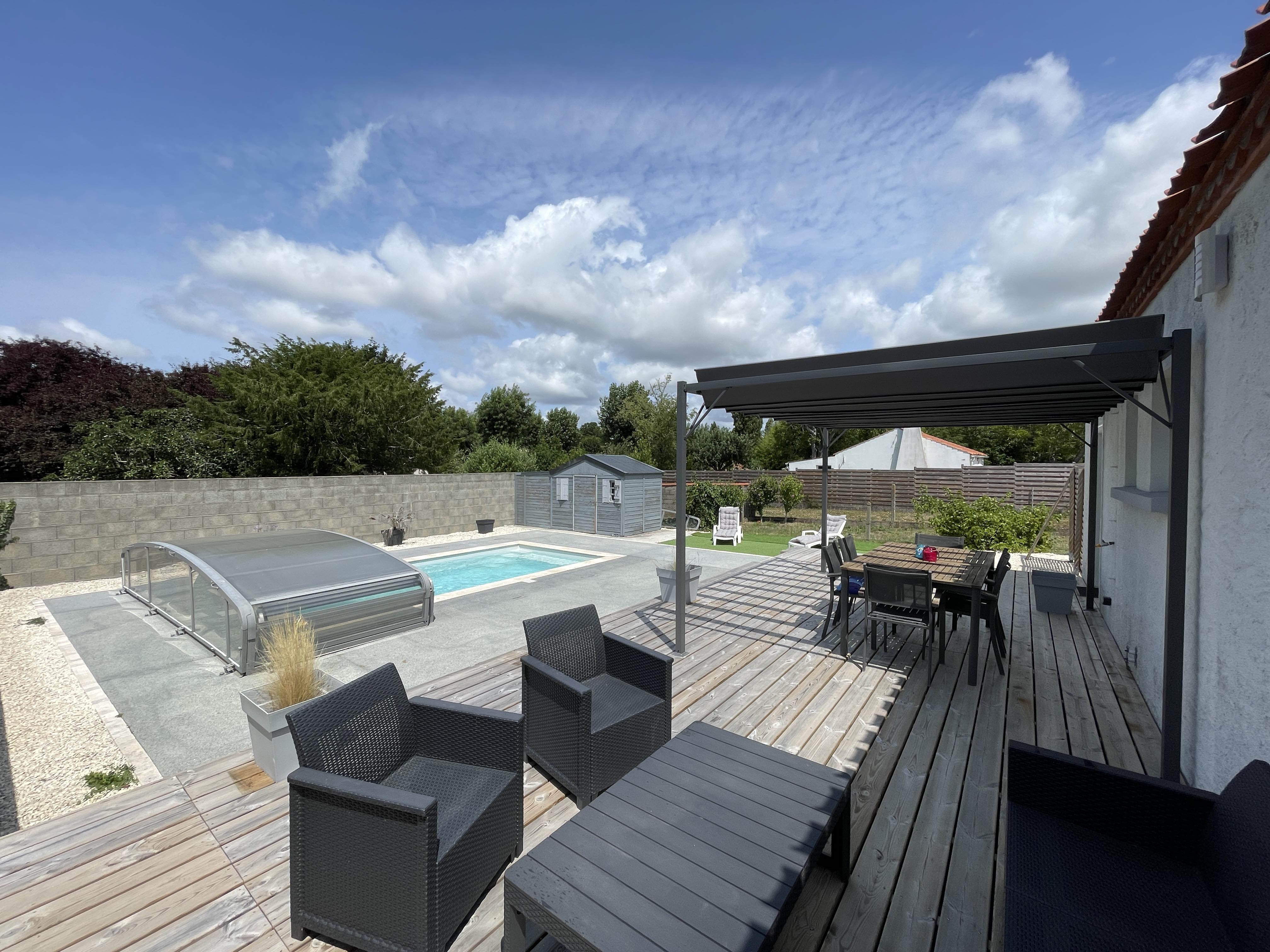 Angles - heated pool -near La Tranche sur Mer
