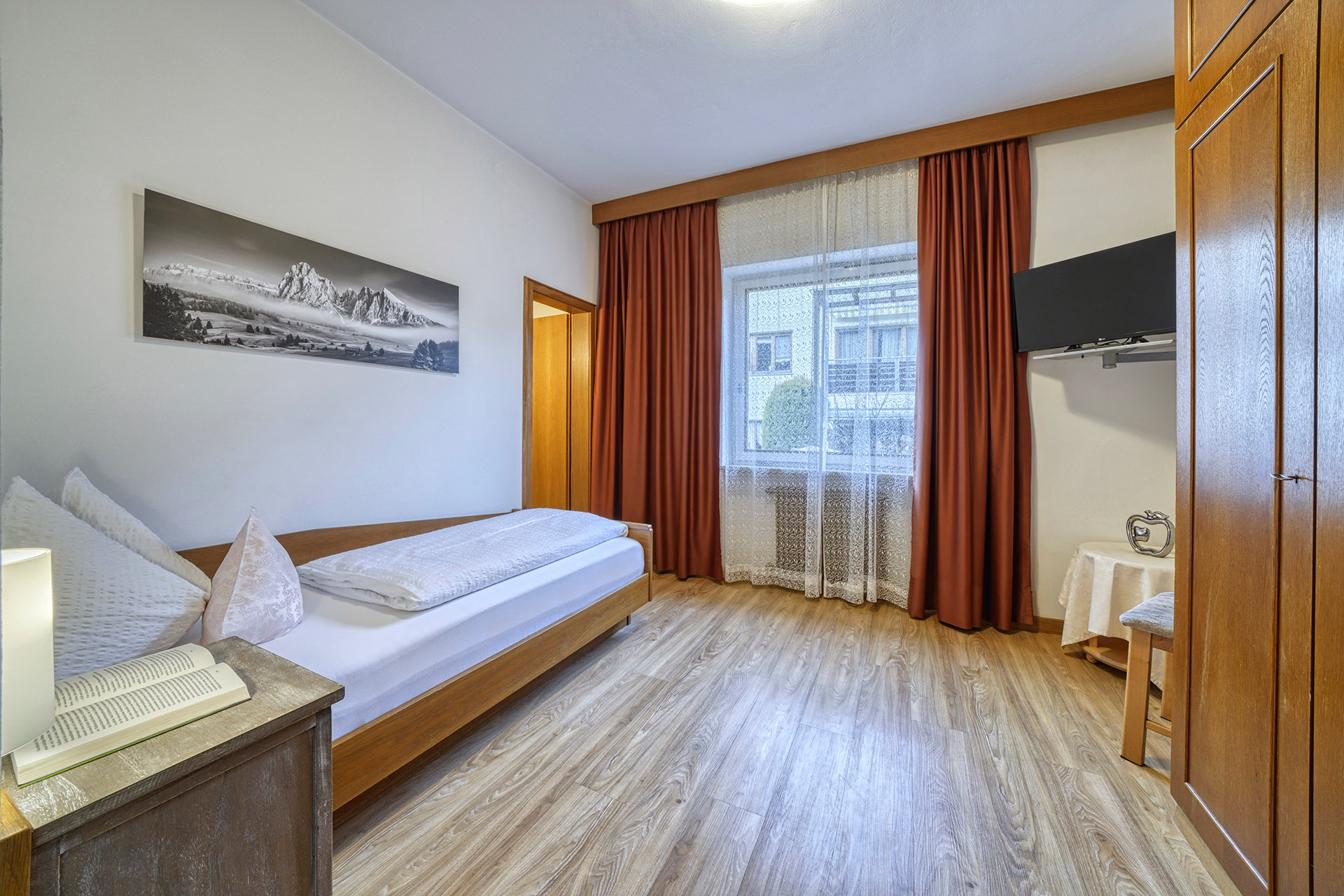 Single room without balcony