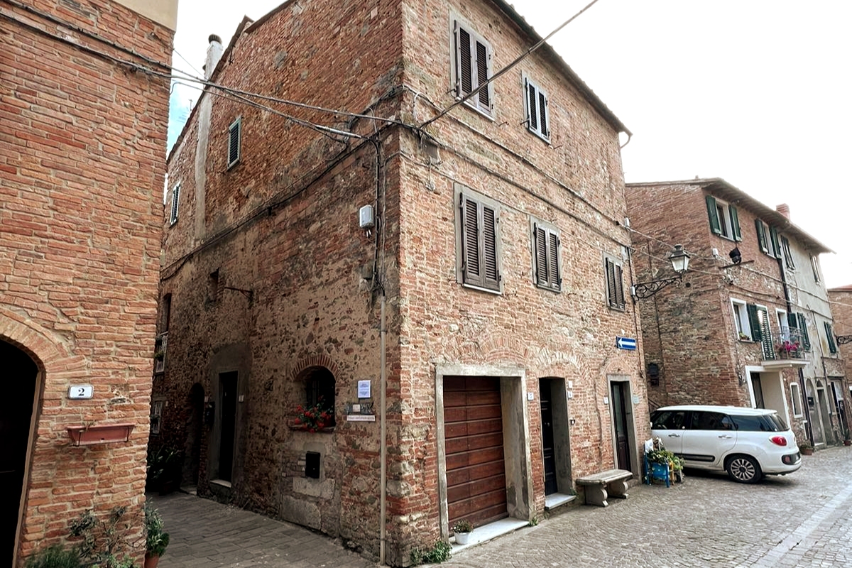 The Corner of Barbacane