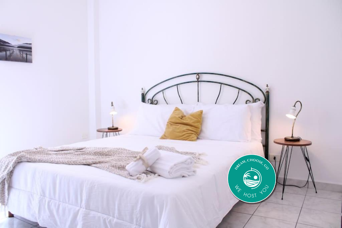 [Strategic location] WiFi, courtyard and parking