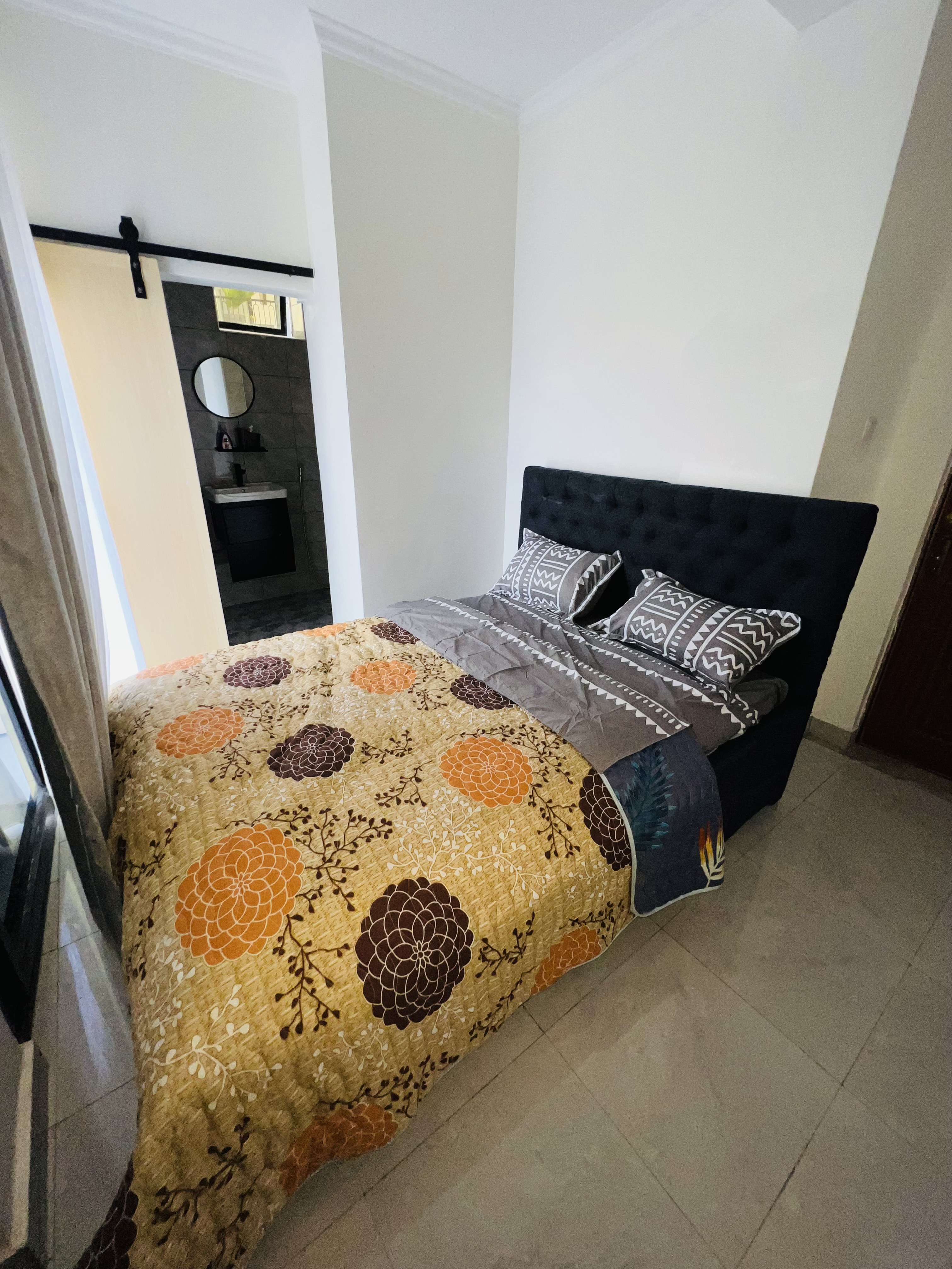 Modern & Elegant Studio in Kigali