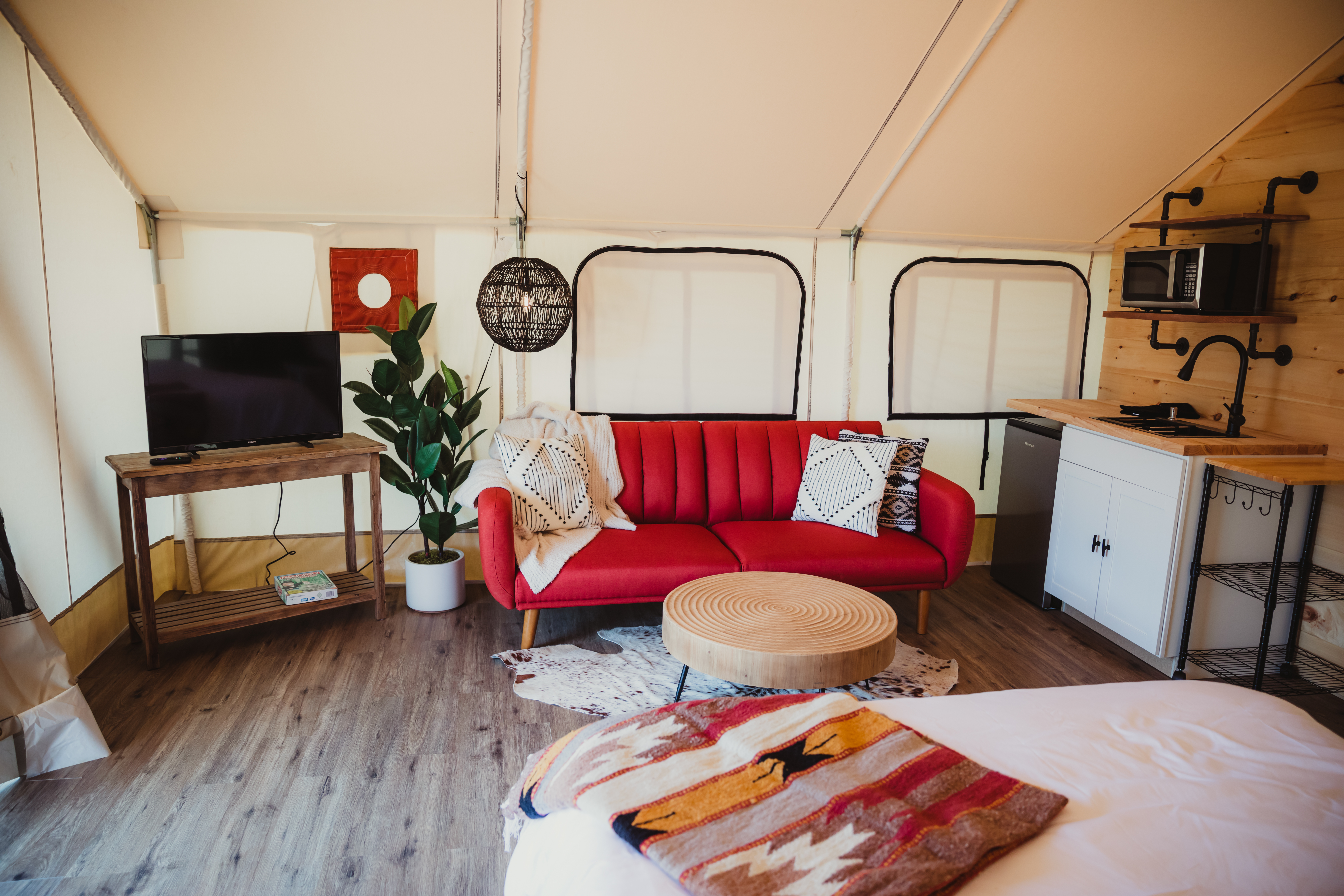 The Creekview Luxury Safari Tent