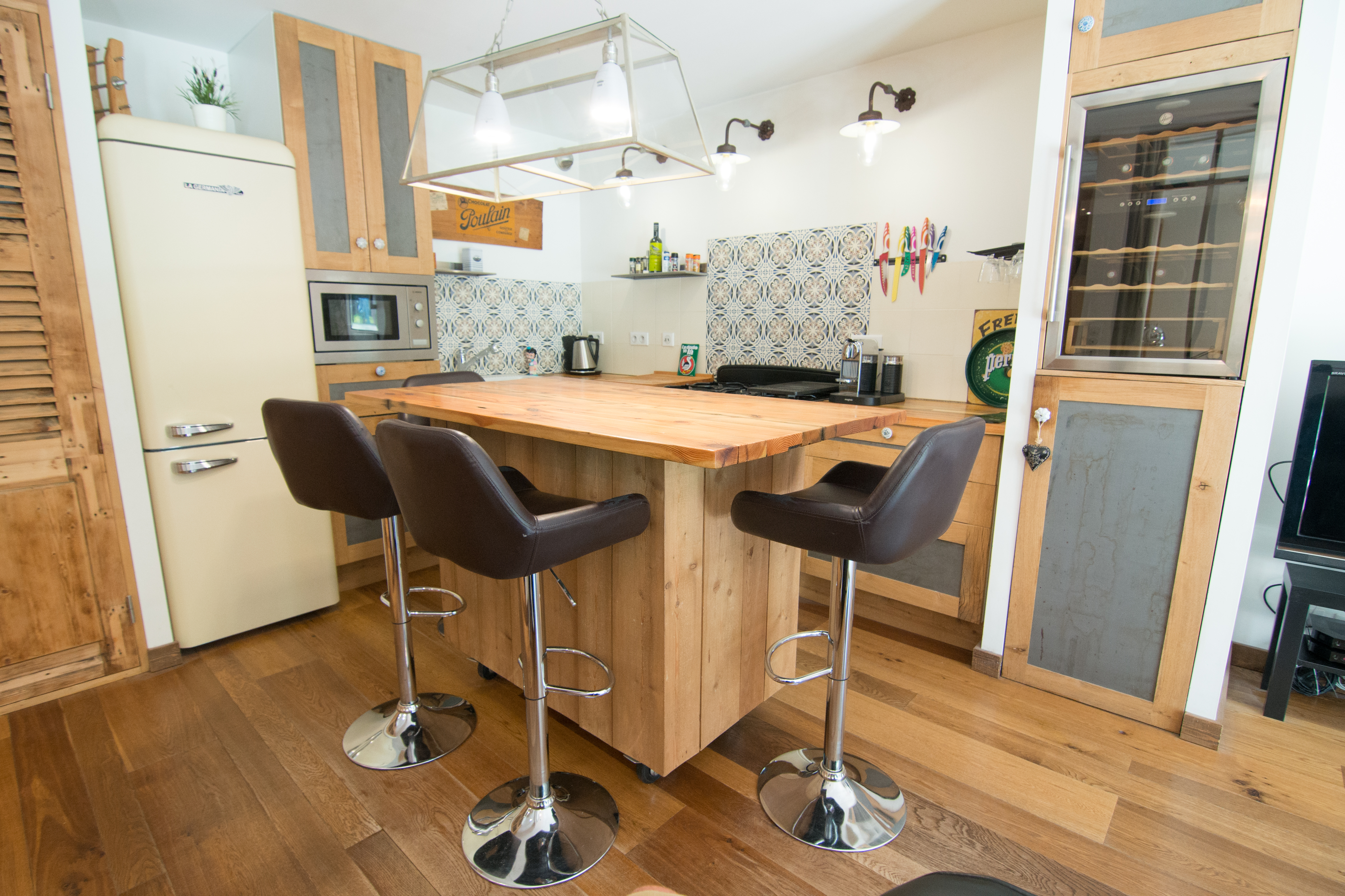 Apt 50m2 quiet 2 bedrooms with covered parking