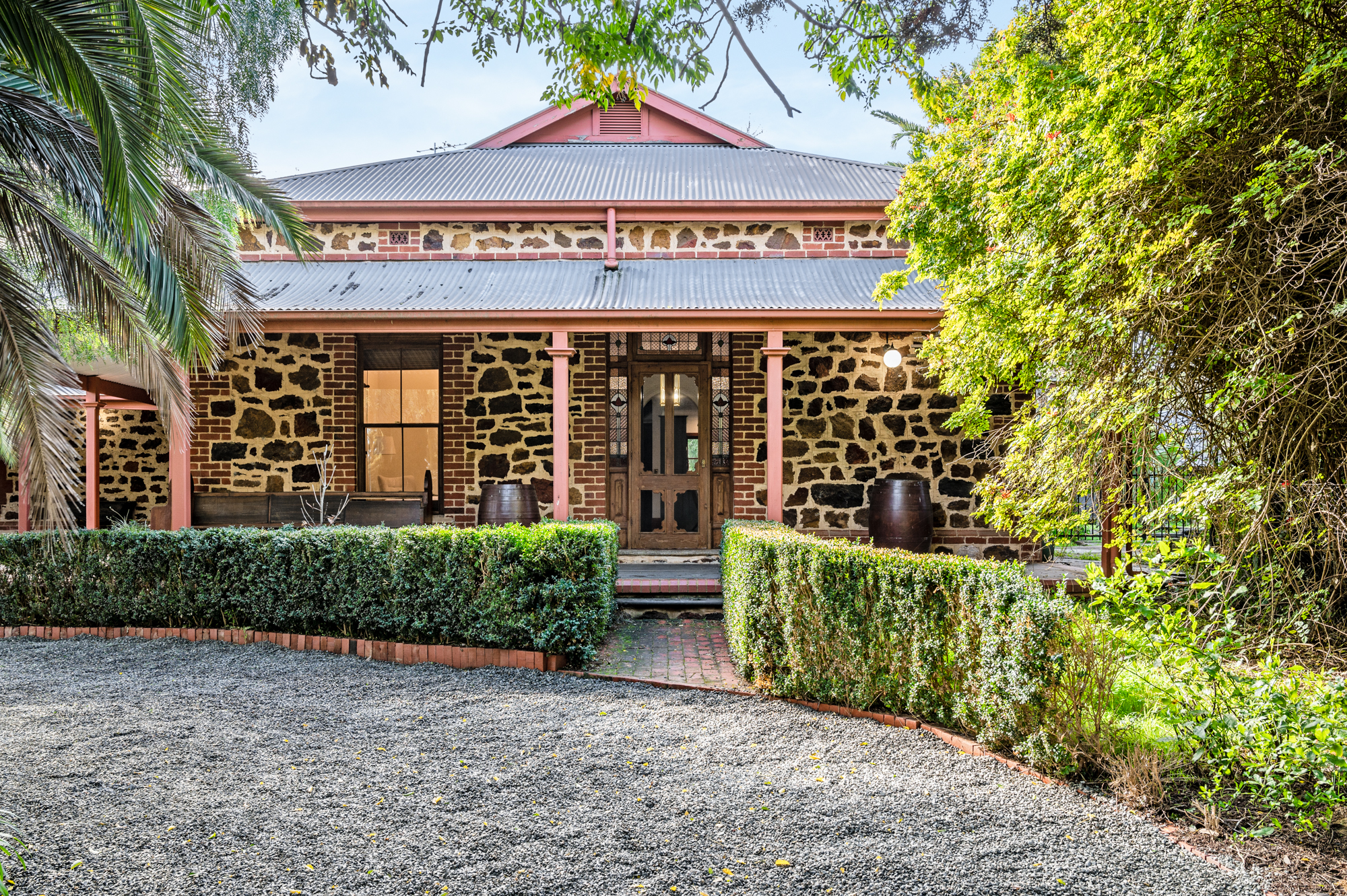 Cimicky House: SA's Finest Group Getaway in Lyndoch, Barossa Valley
