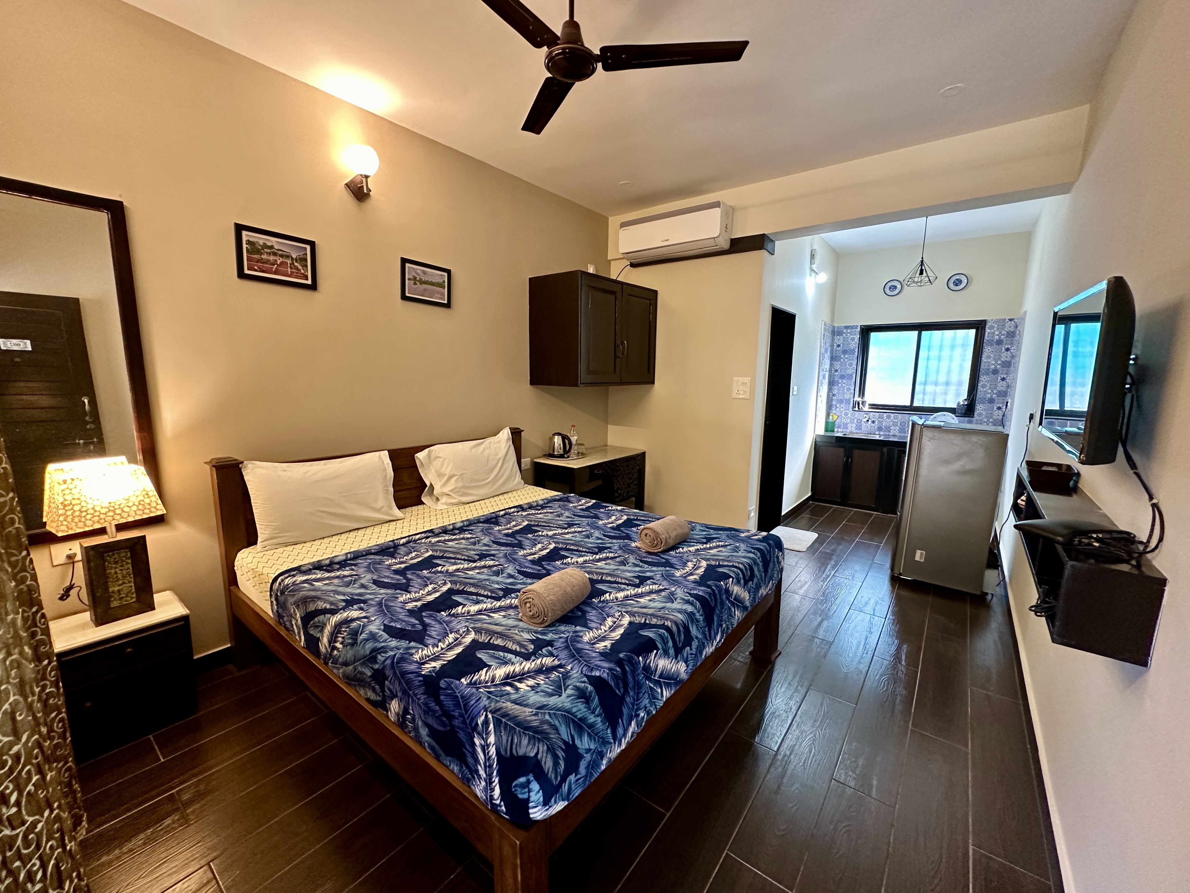 Modern studio with kitchenette close to the beach2