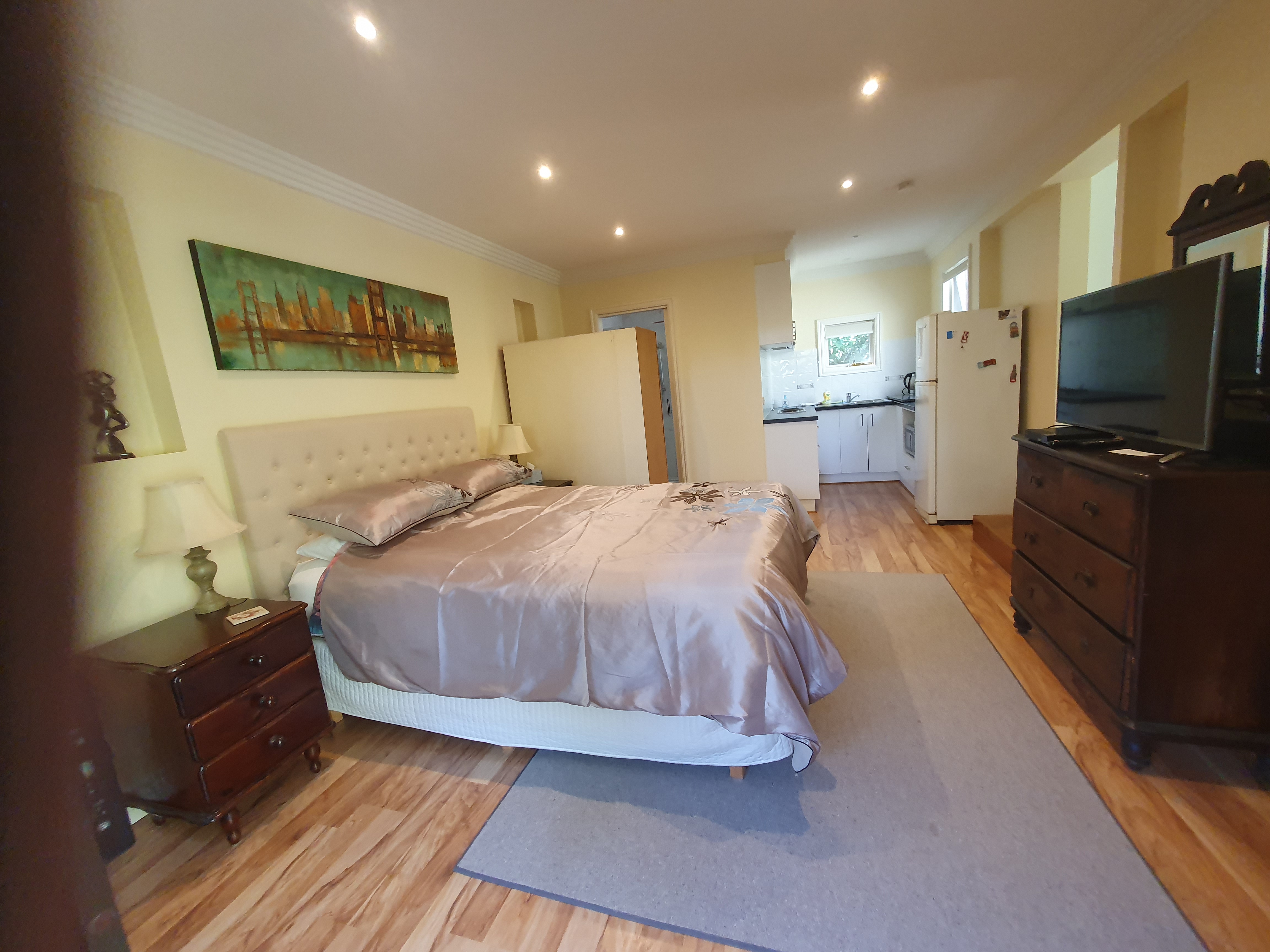 Studio/unit, beautiful gardens