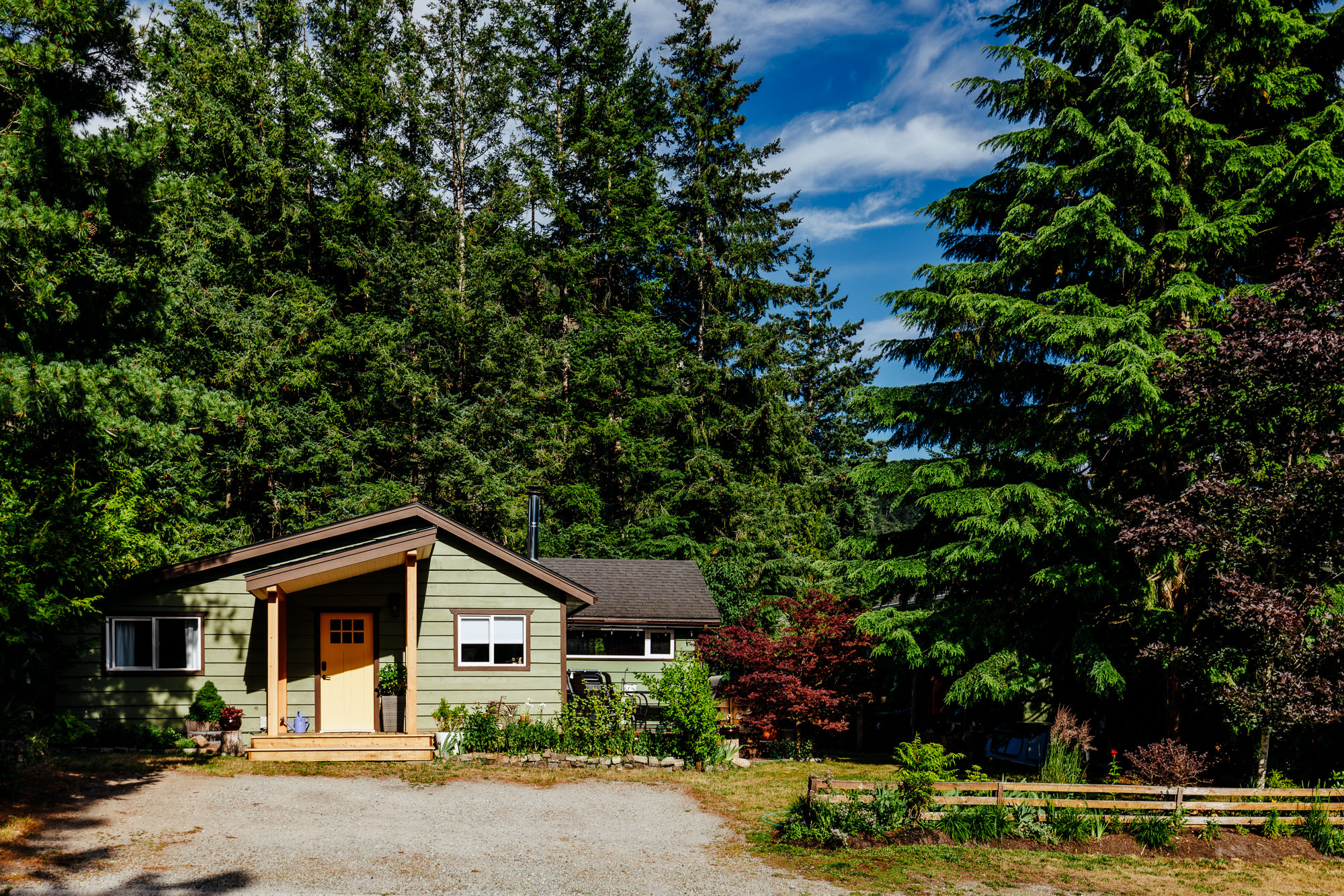 Outdoor Paradise, Family Retreat in Brackendale