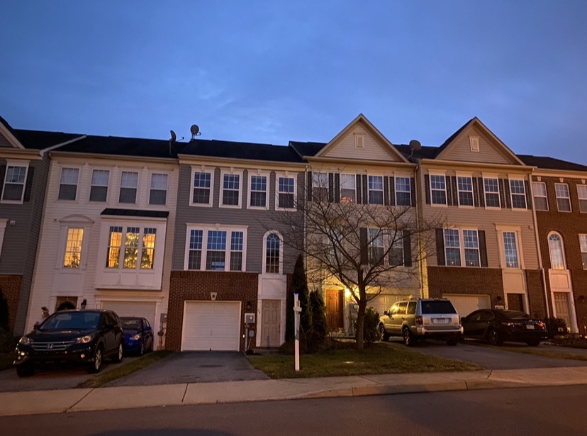 Peaceful Relaxation.3br 4ba home.  Pet friendly!