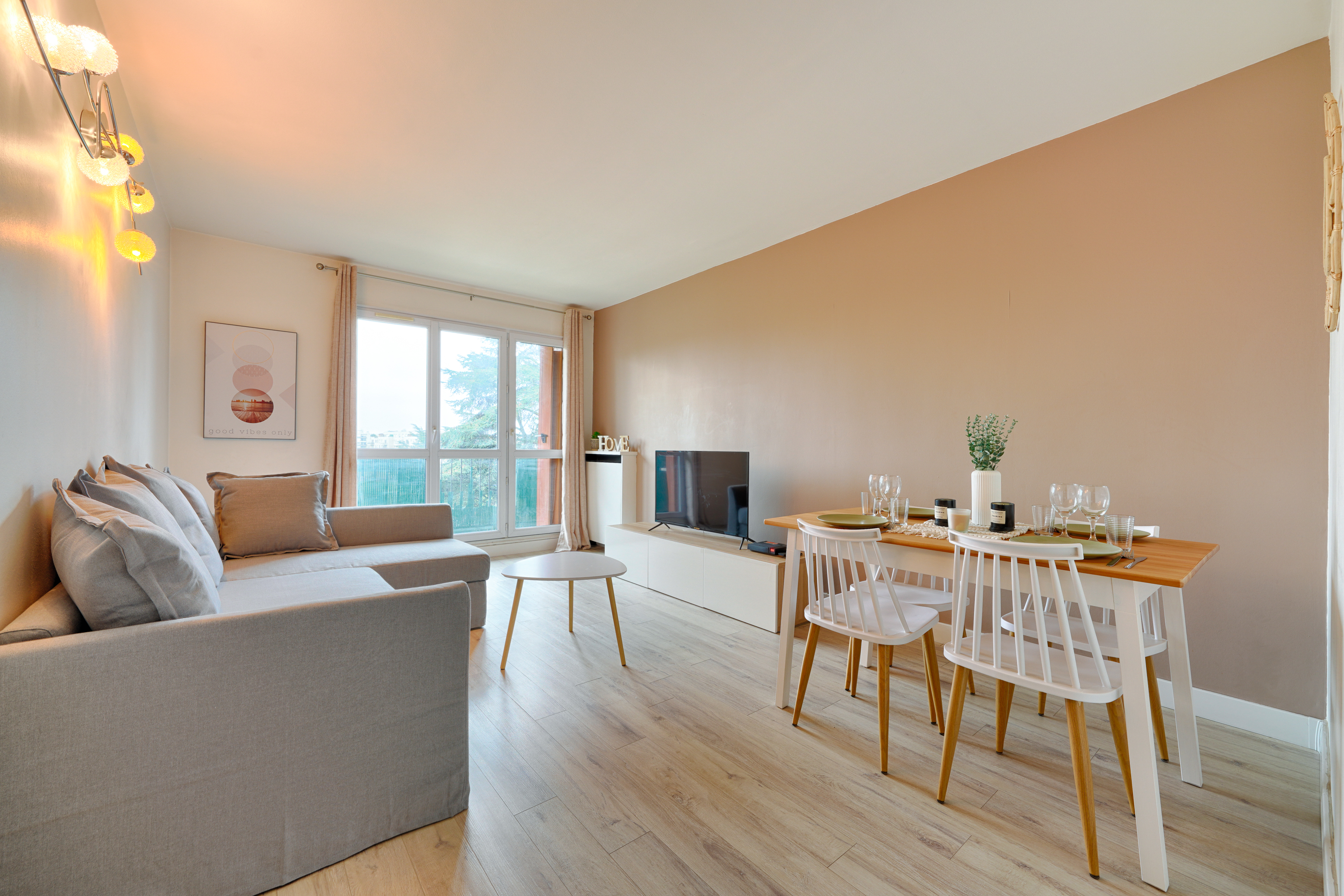Light and Quiet Apartment