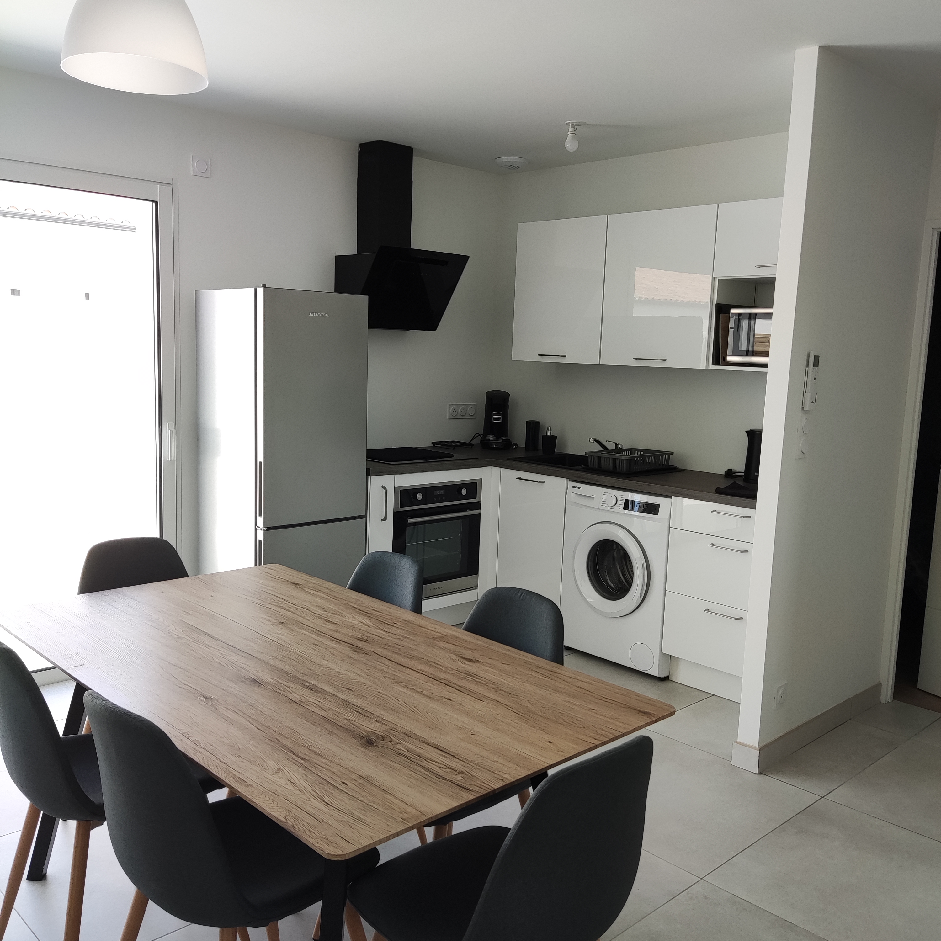 Maison Neuve 13 min Les Sables