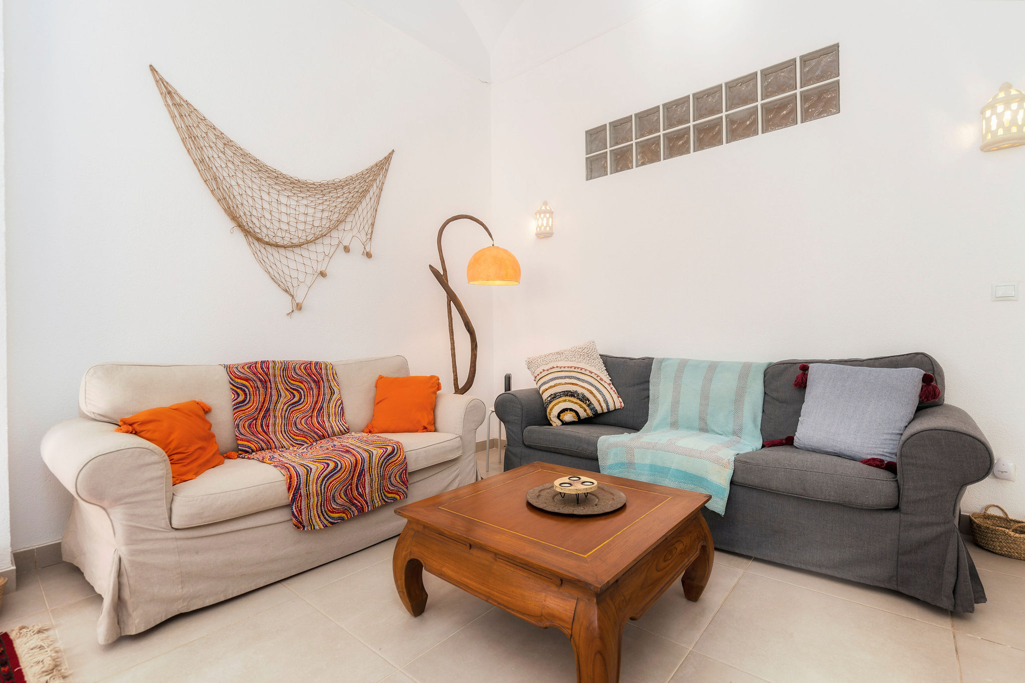 Spacious & Bright Townhouse