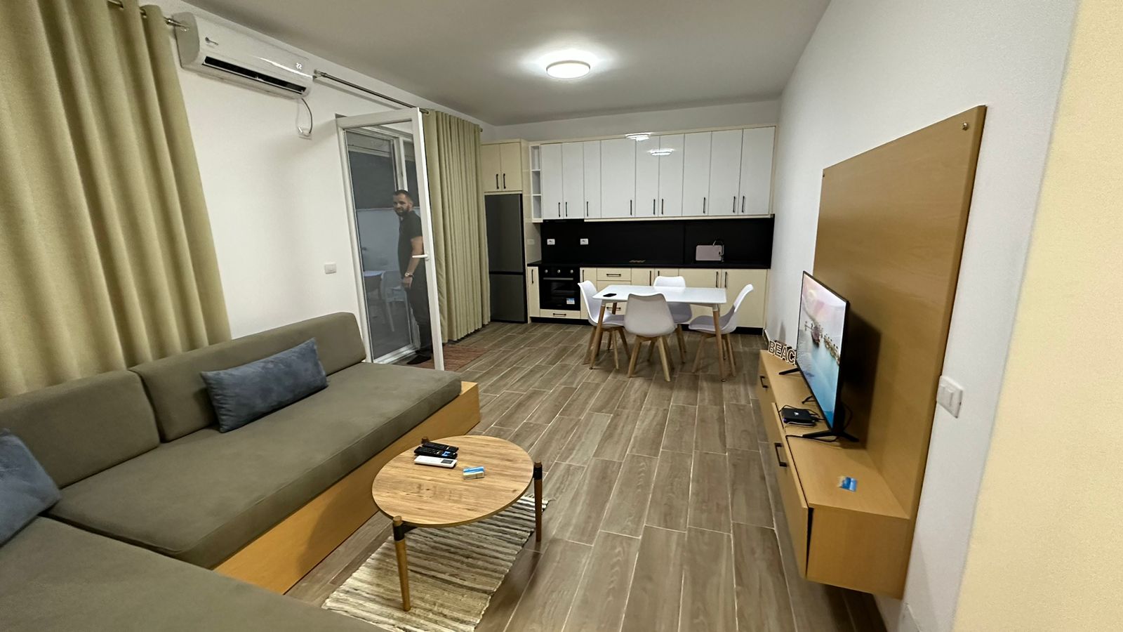 Oaz Apartments-Spacious Ap. no6