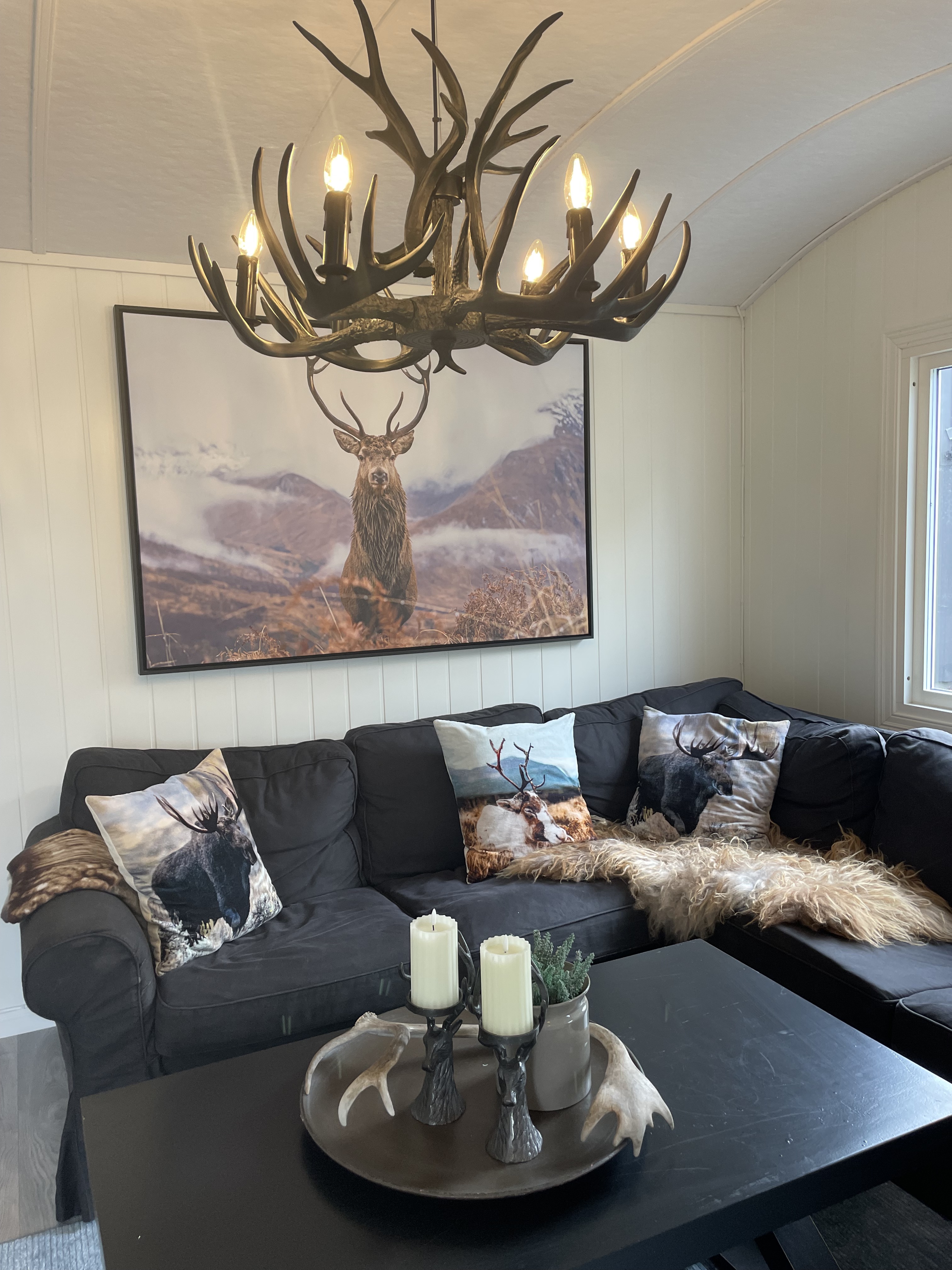 Hunting Cabin - by Jagertunet