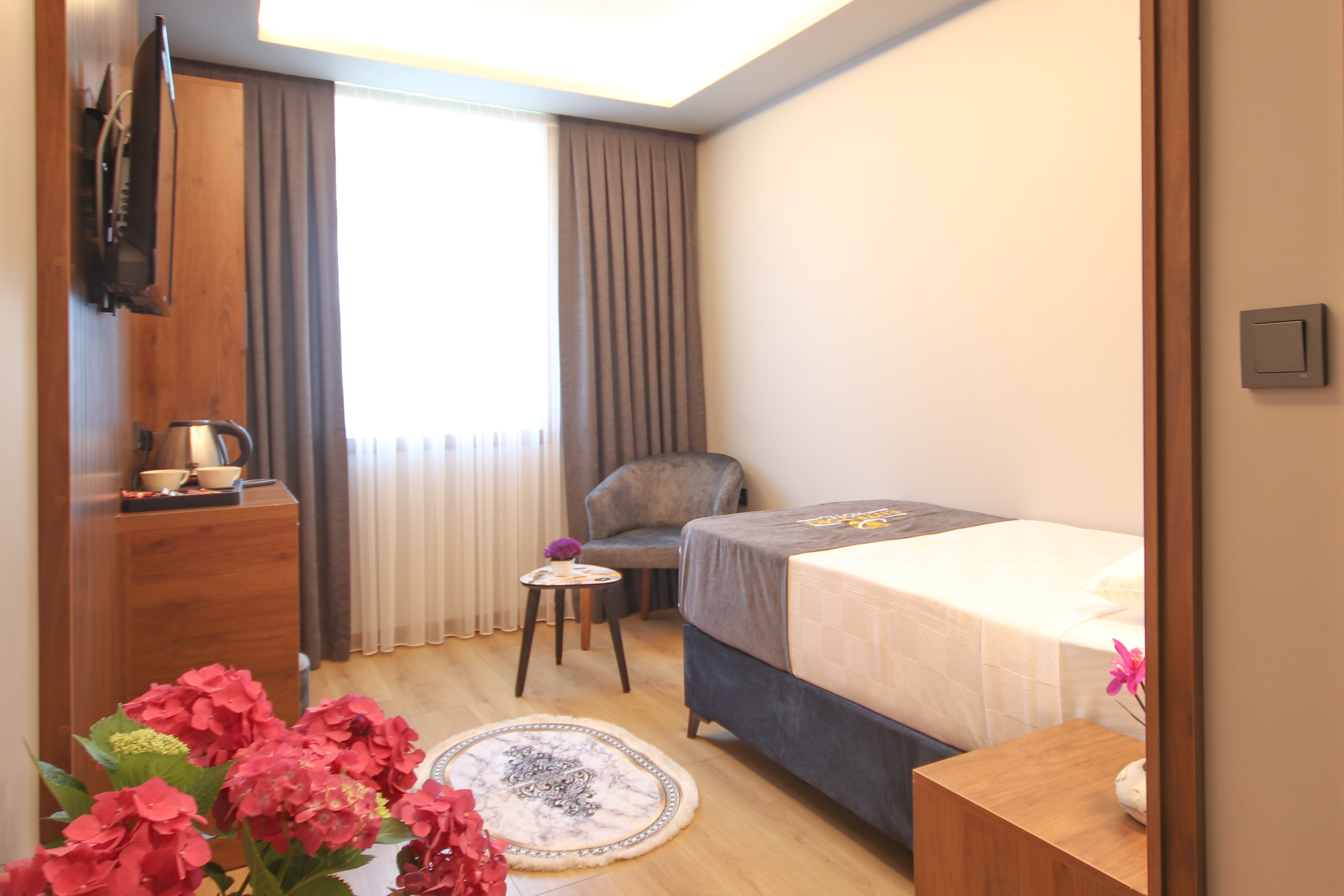 Single Room 15 minutes to Airport